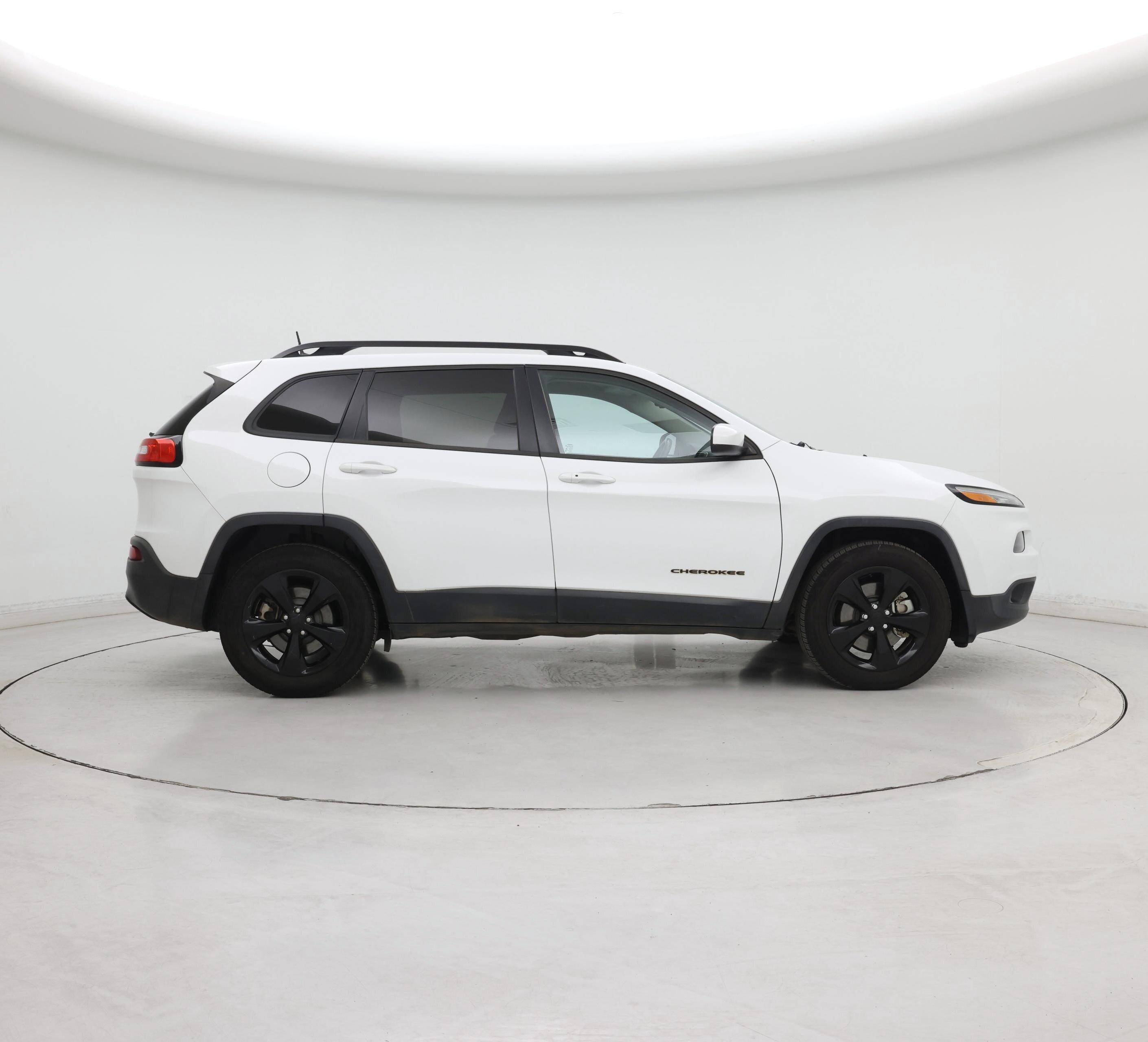 Thumbnail: 2016 Jeep Cherokee - 7