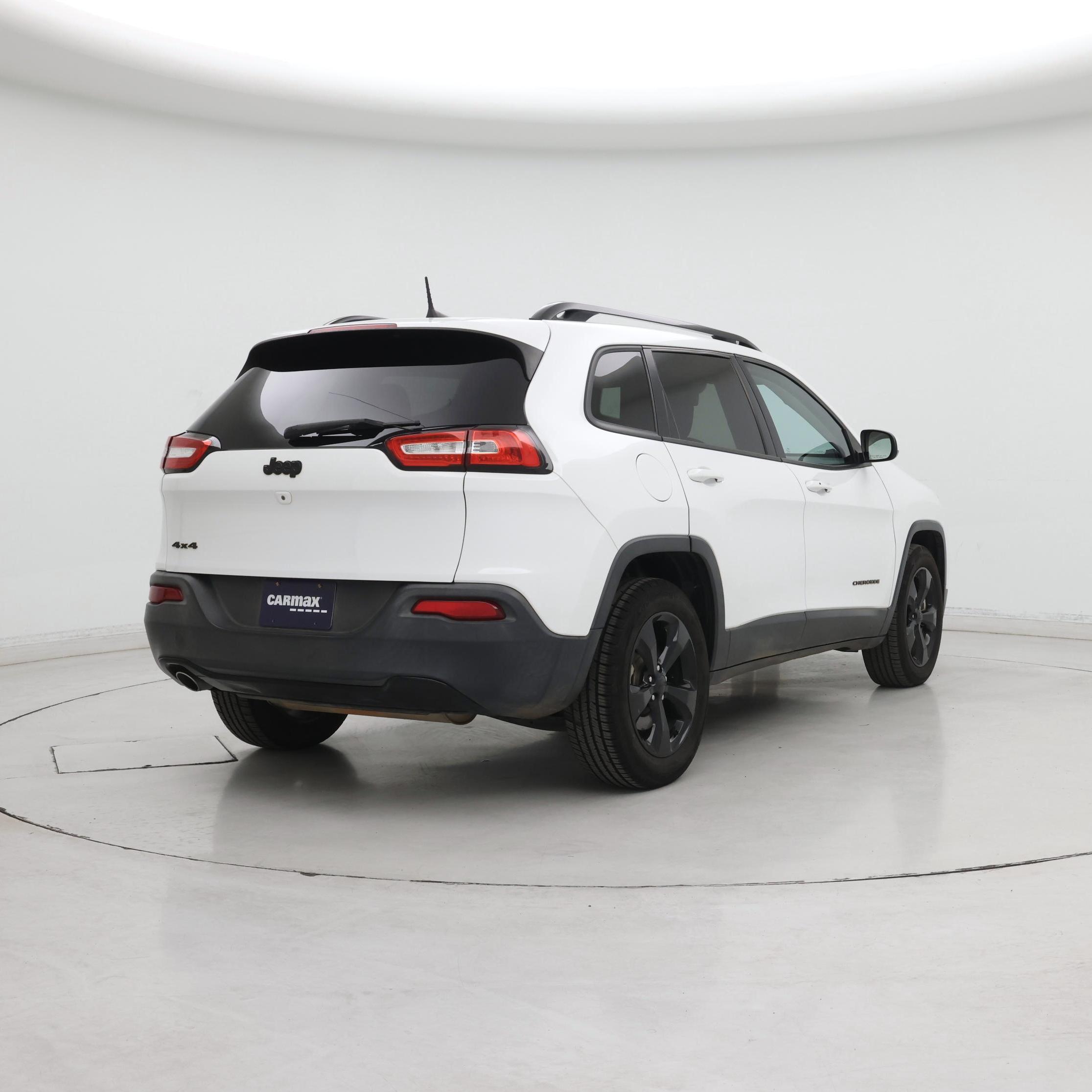 Thumbnail: 2016 Jeep Cherokee - 8