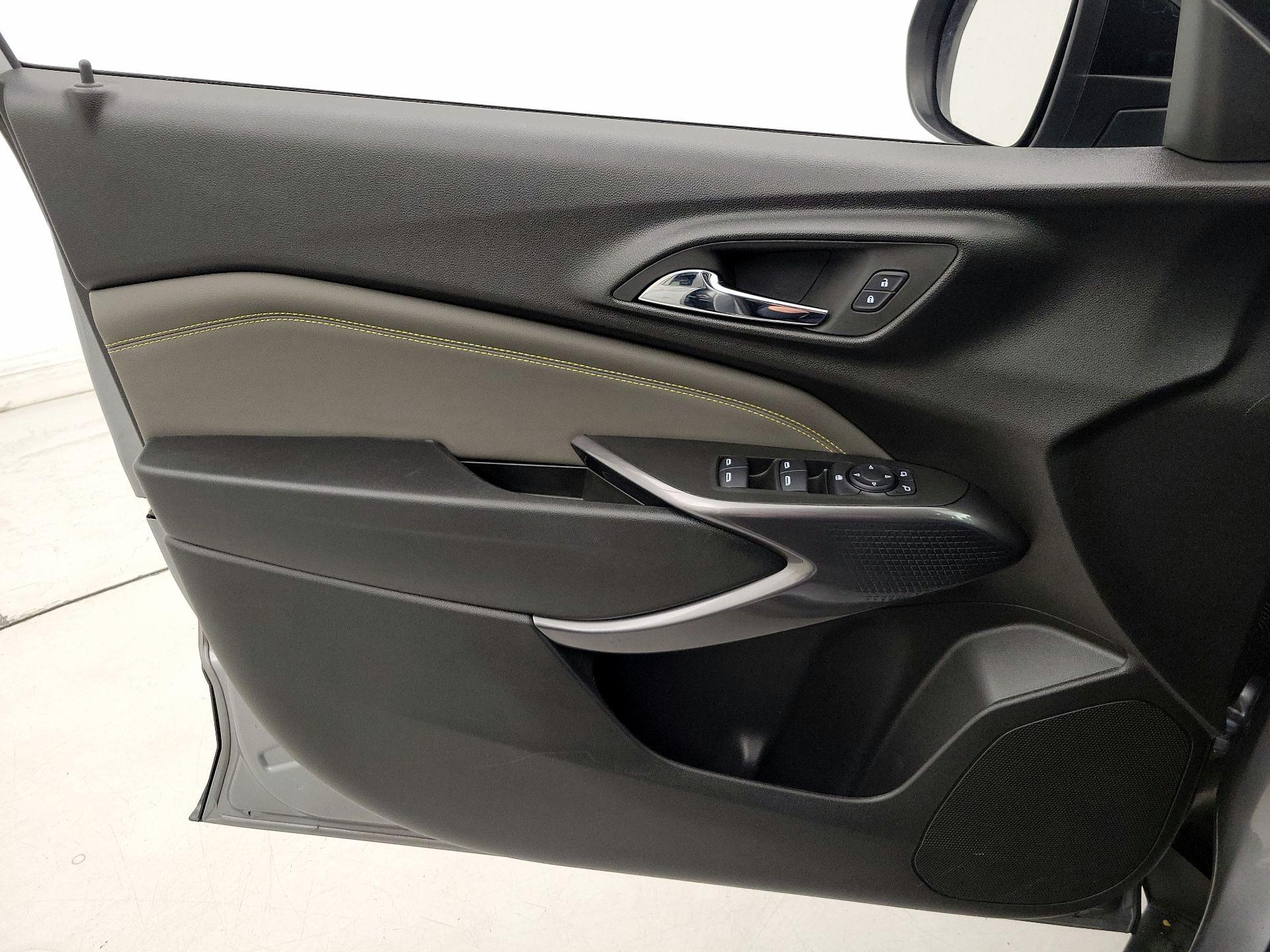 Thumbnail: 2024 Chevrolet Trax - 12