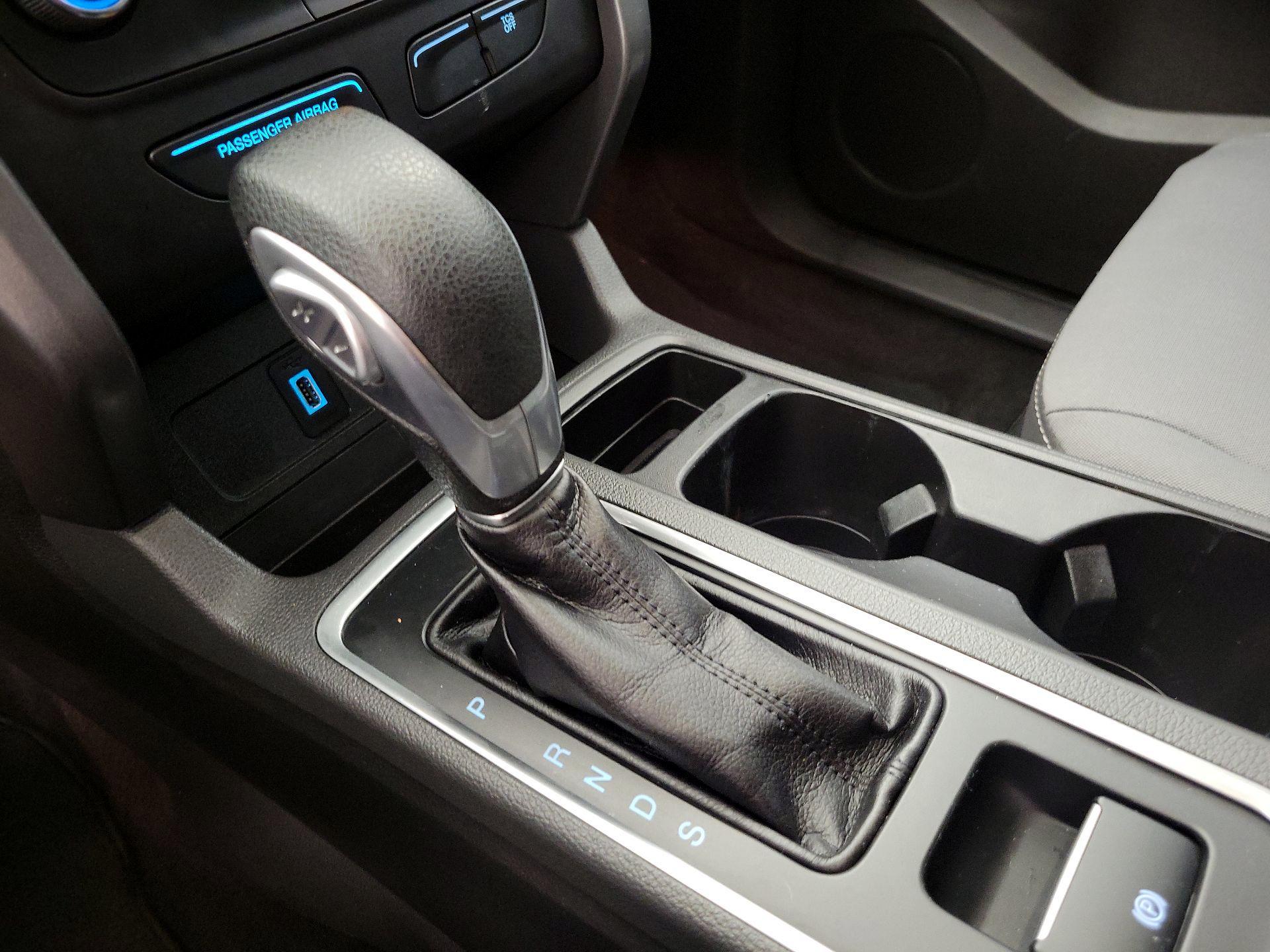 Thumbnail: 2017 Ford Escape - 17