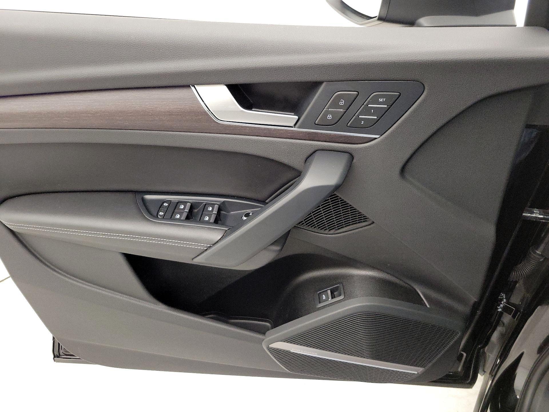 Thumbnail: 2022 Audi Q5 - 12