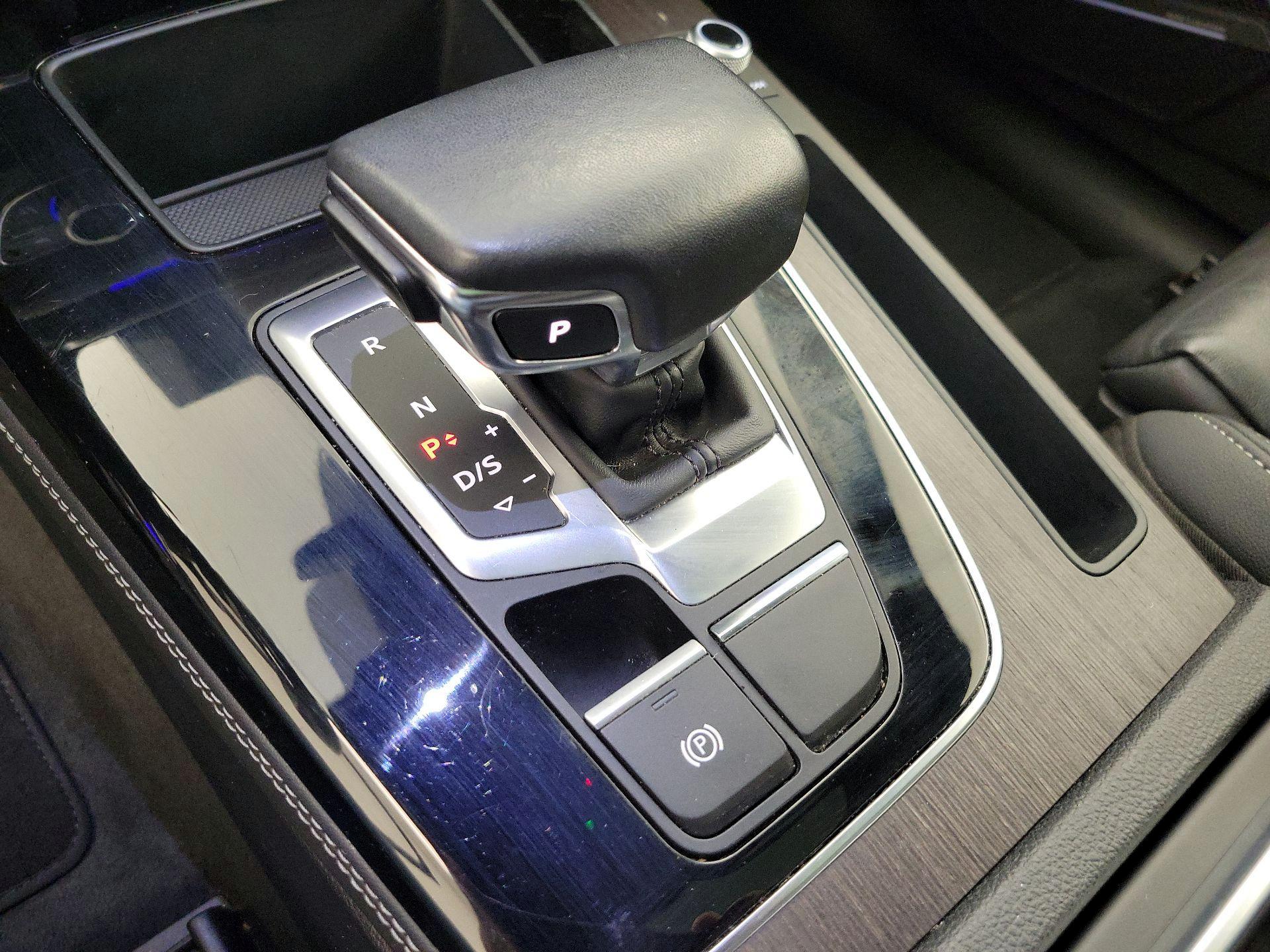 Thumbnail: 2022 Audi Q5 - 17