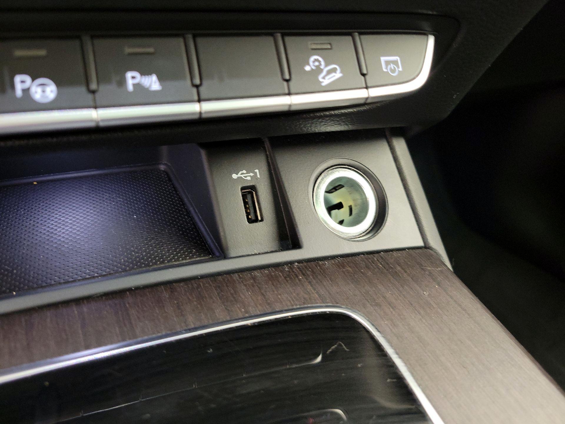 Thumbnail: 2022 Audi Q5 - 18