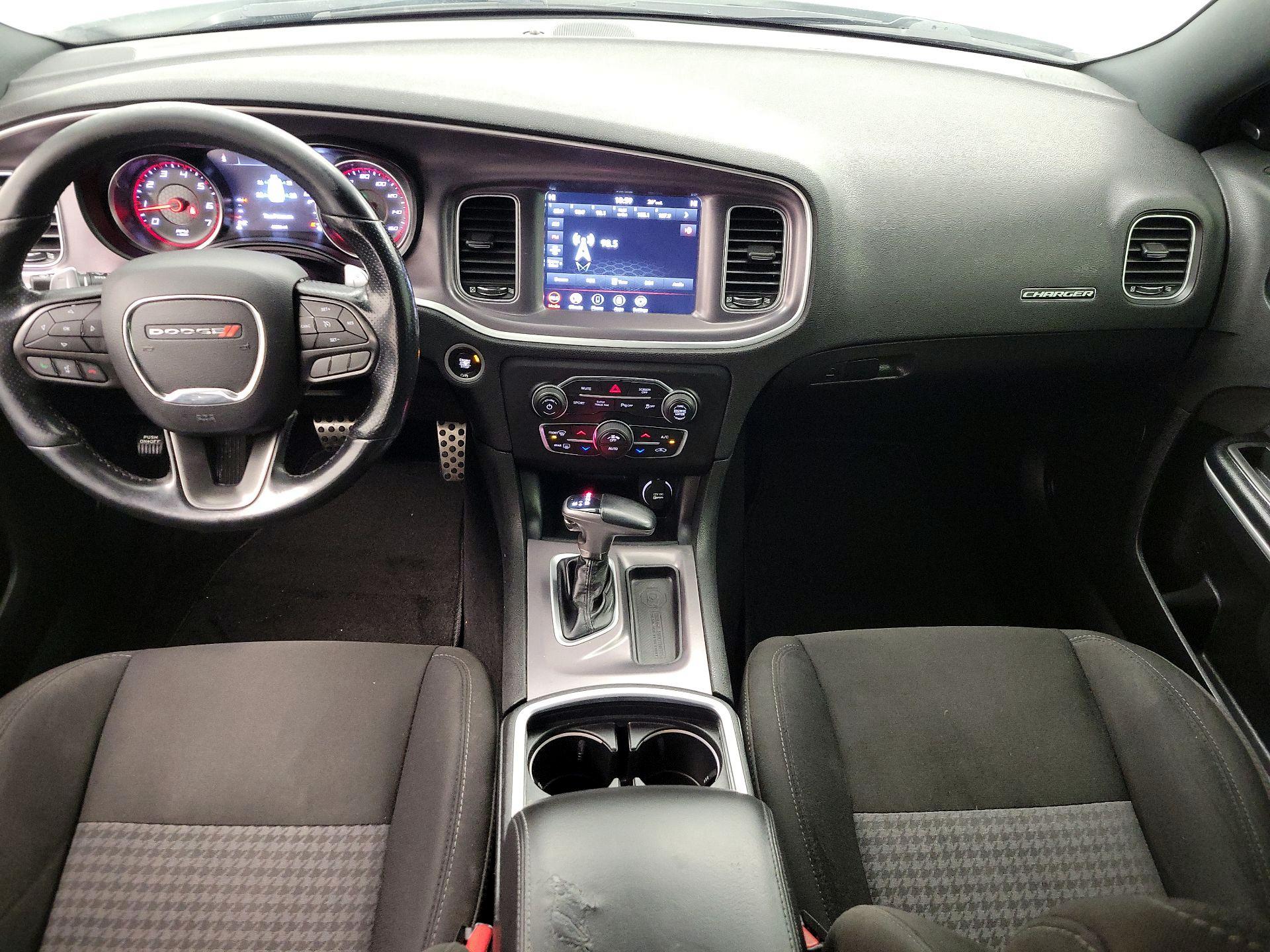 Thumbnail: 2020 Dodge Charger - 9