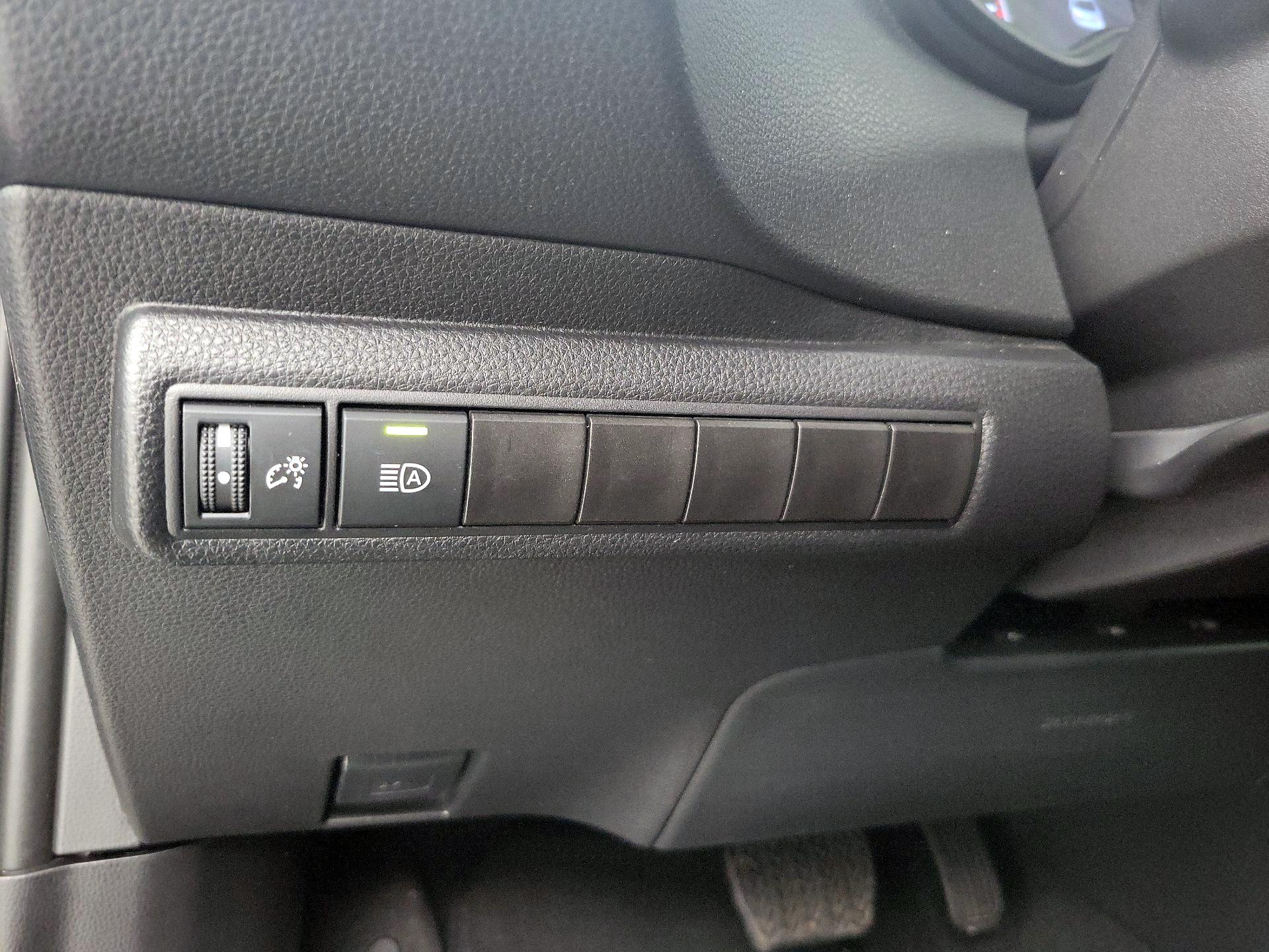 Thumbnail: 2025 Toyota Corolla - 11