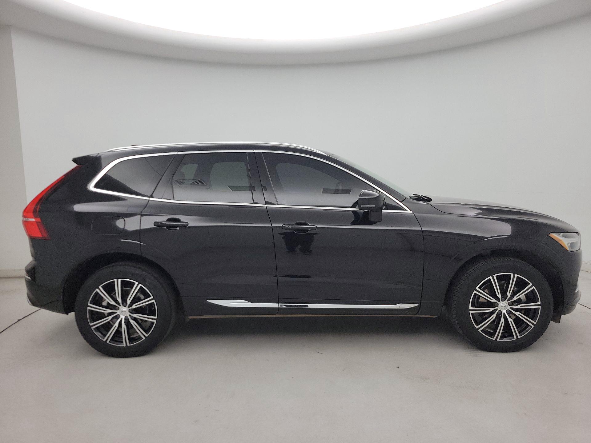 Thumbnail: 2021 Volvo XC60 - 4