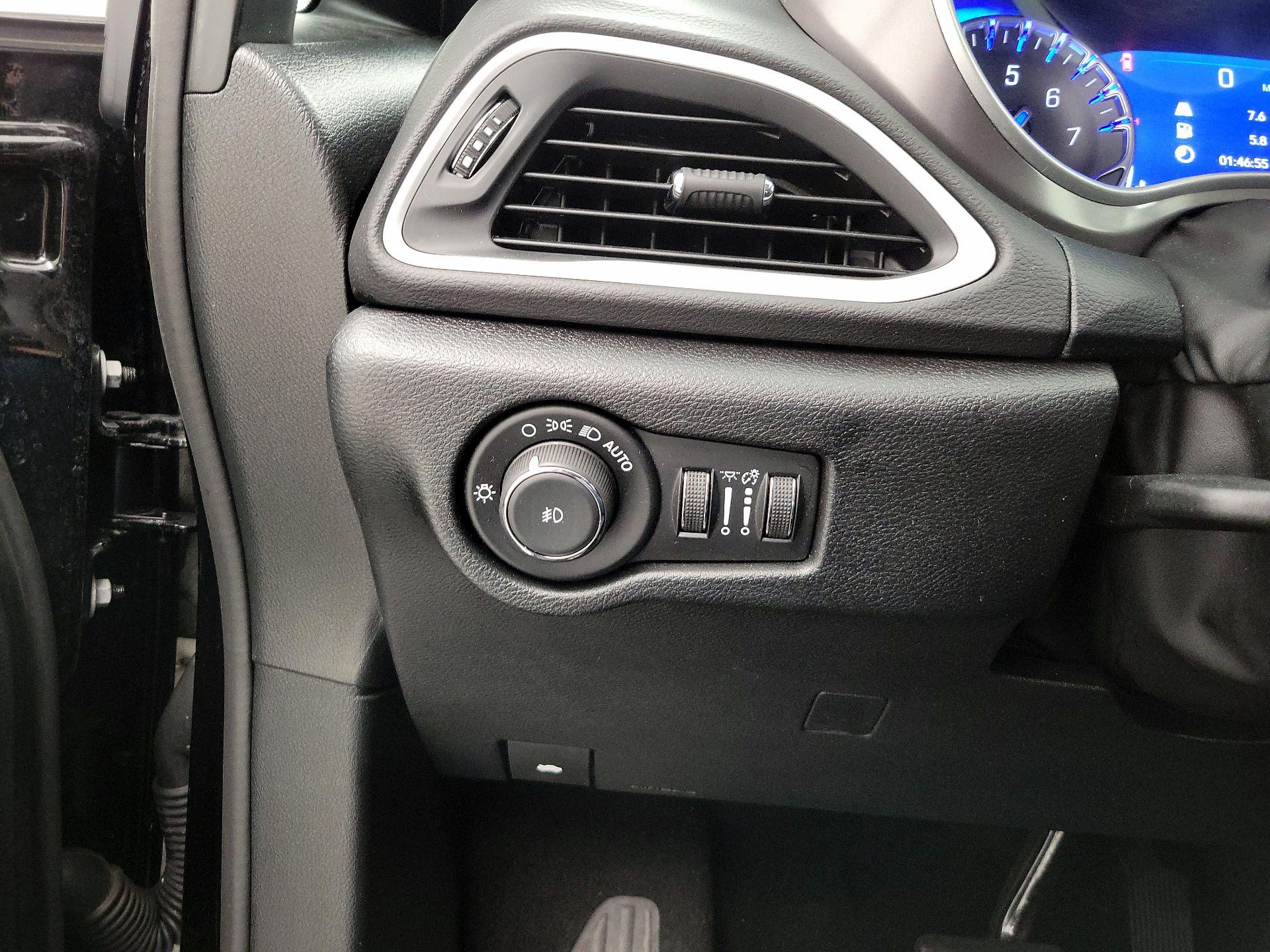 Thumbnail: 2025 Chrysler Pacifica - 13