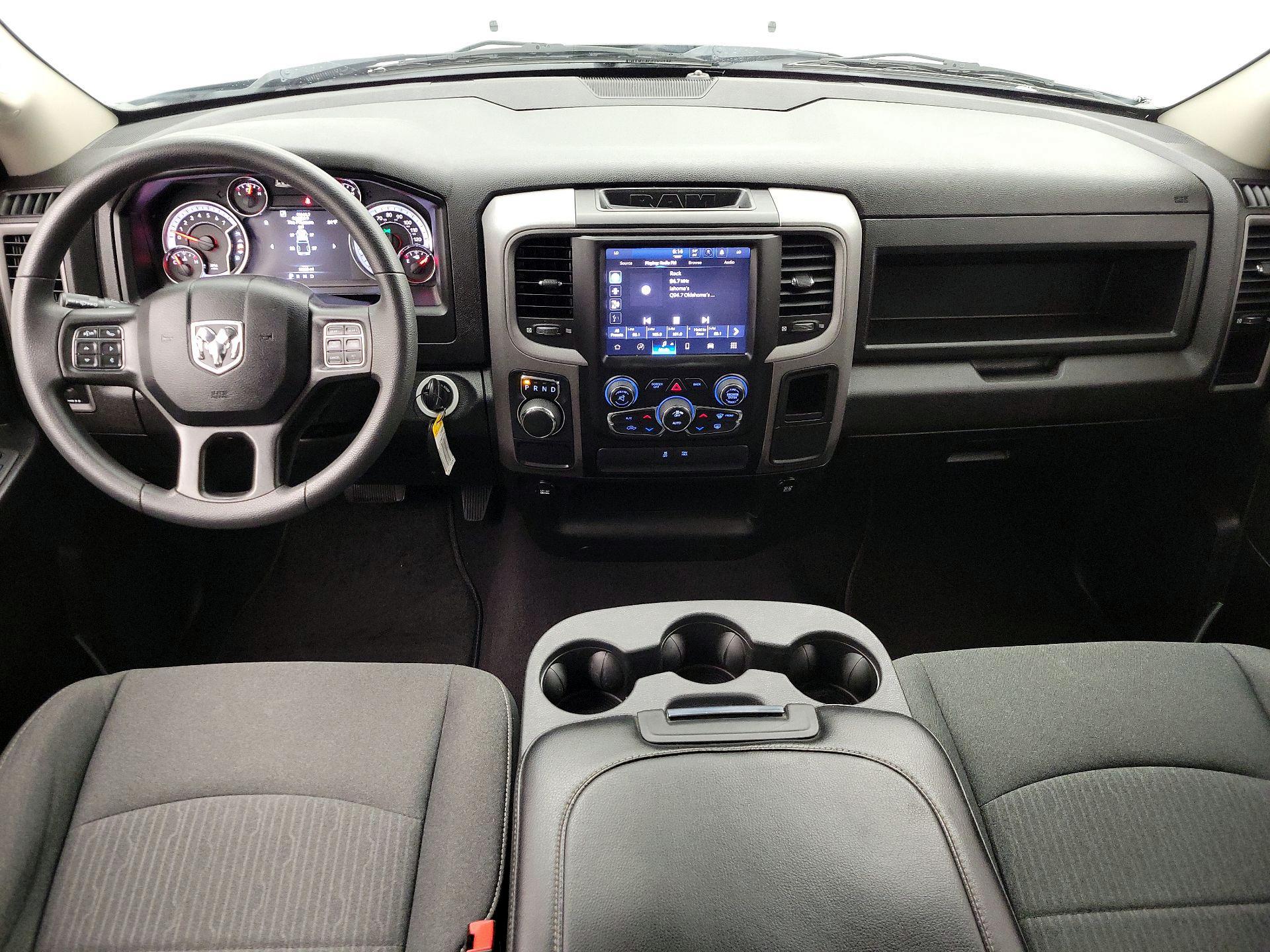 Thumbnail: 2022 RAM 1500 Classic - 9