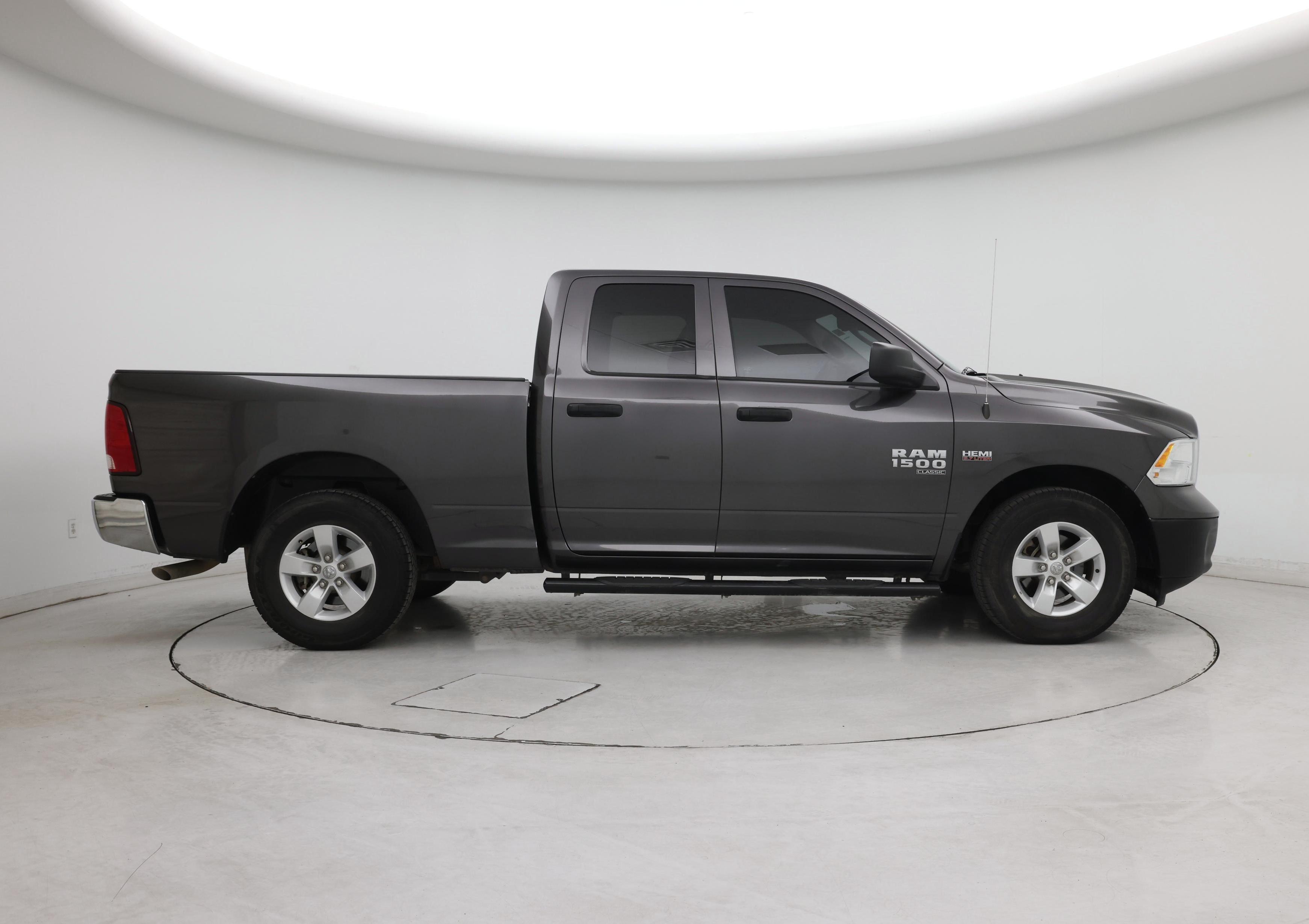 Thumbnail: 2022 RAM 1500 Classic - 7