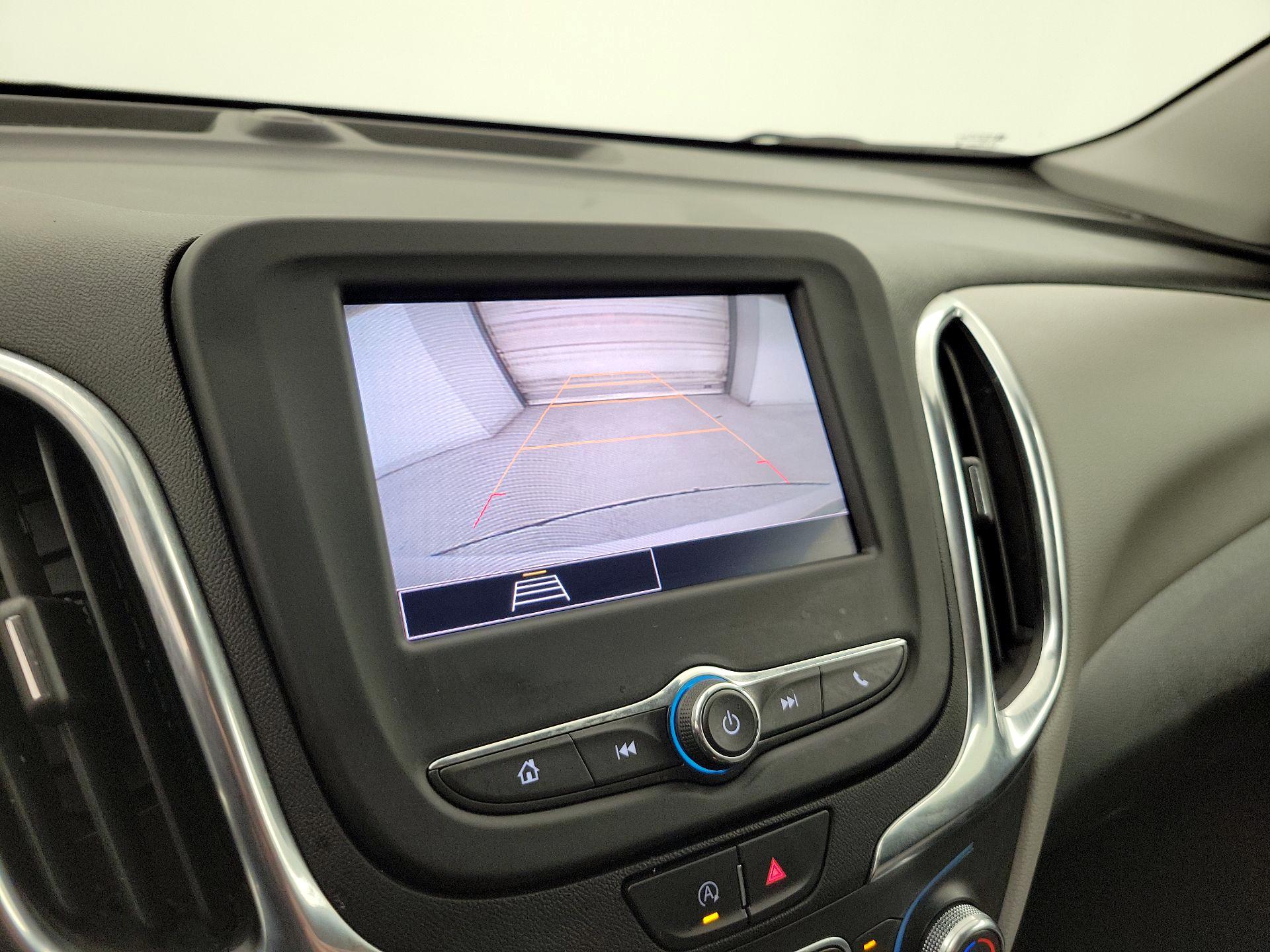 Thumbnail: 2022 Chevrolet Equinox - 14