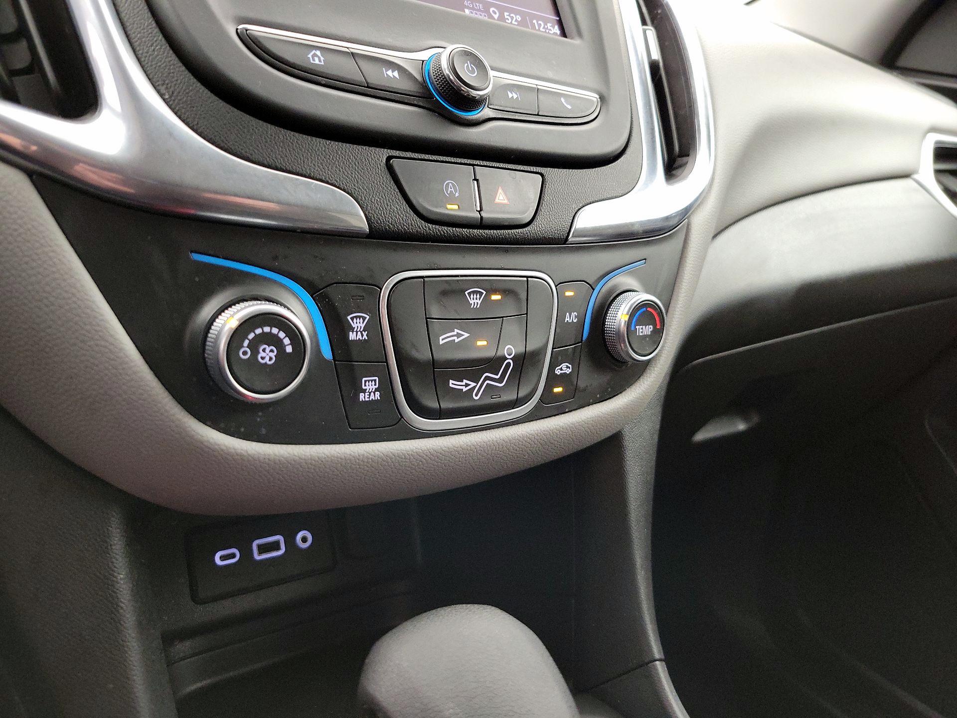Thumbnail: 2022 Chevrolet Equinox - 16