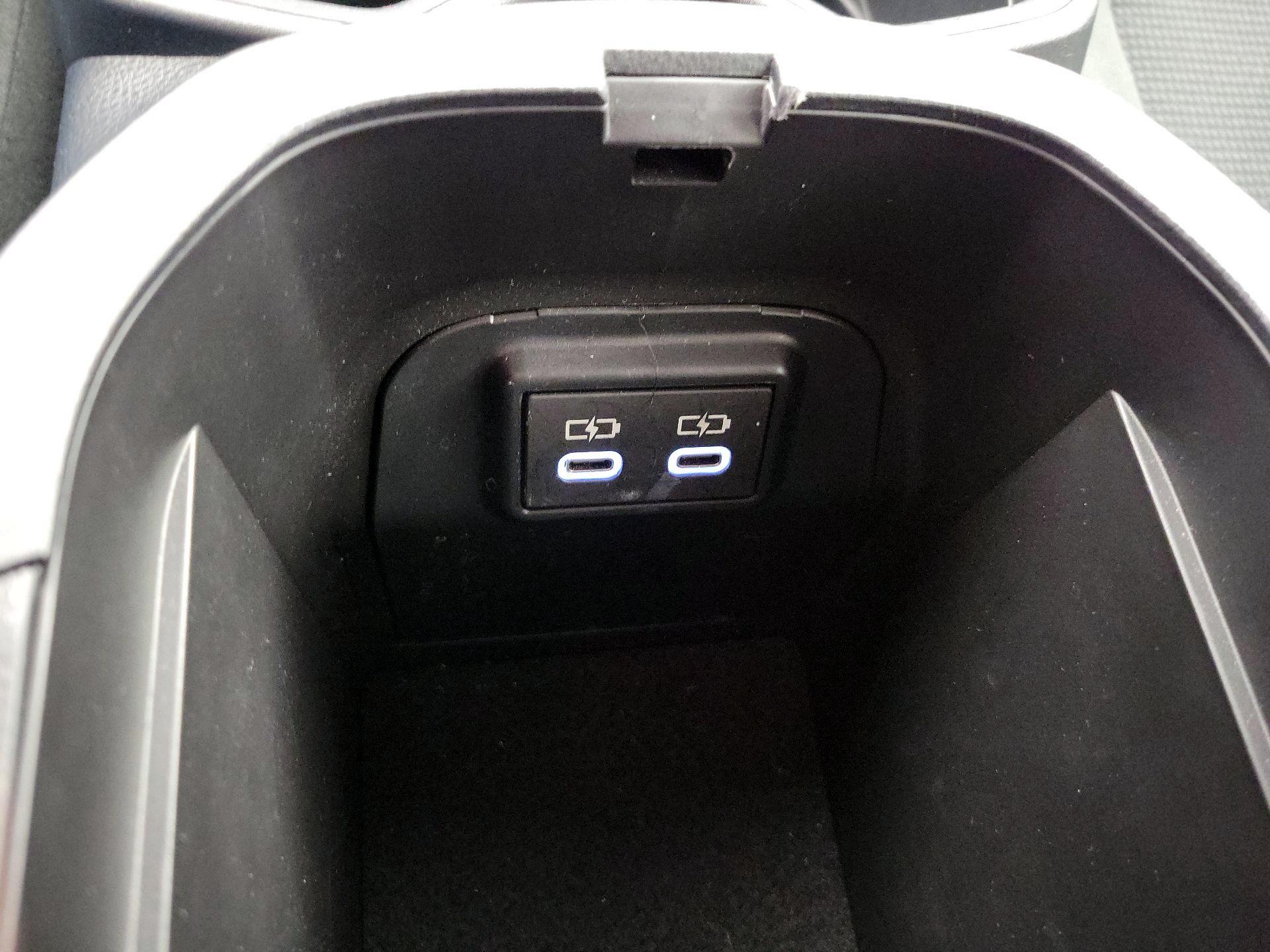 Thumbnail: 2024 Toyota RAV4 - 18