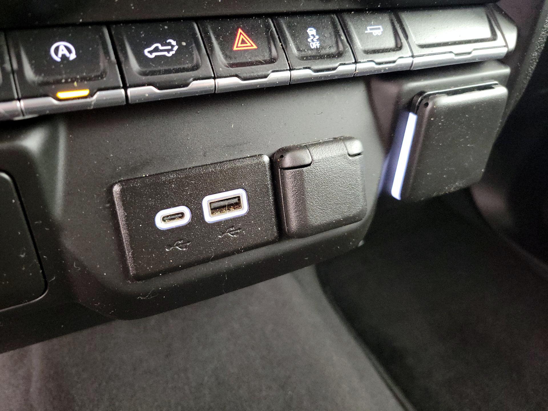 Thumbnail: 2024 Chevrolet Silverado 1500 - 18