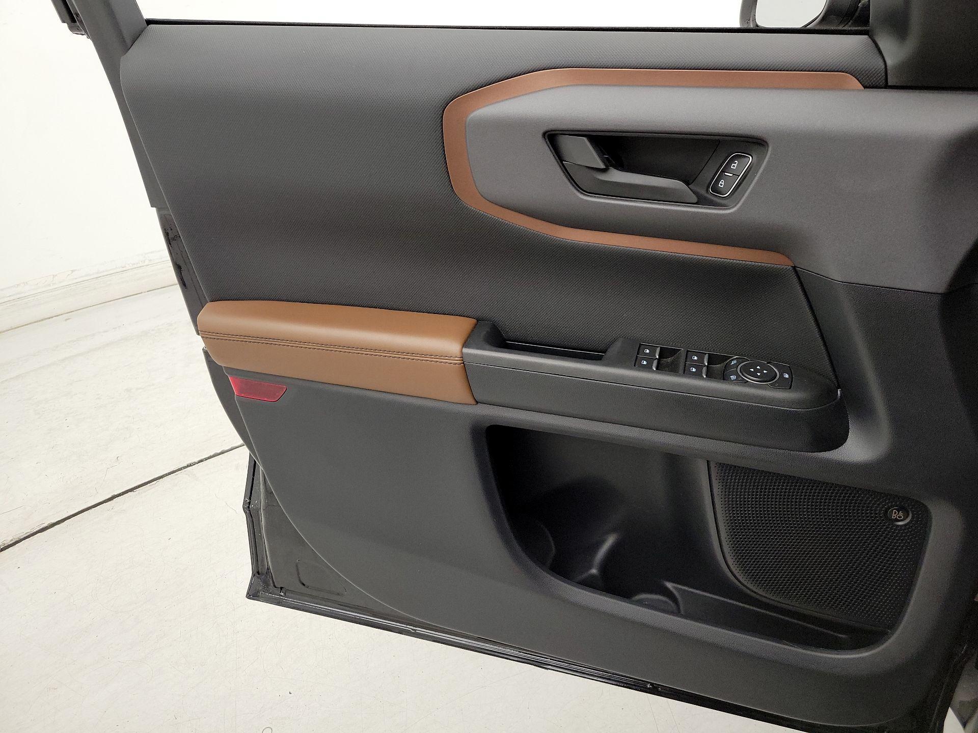 Thumbnail: 2022 Ford Bronco Sport - 12