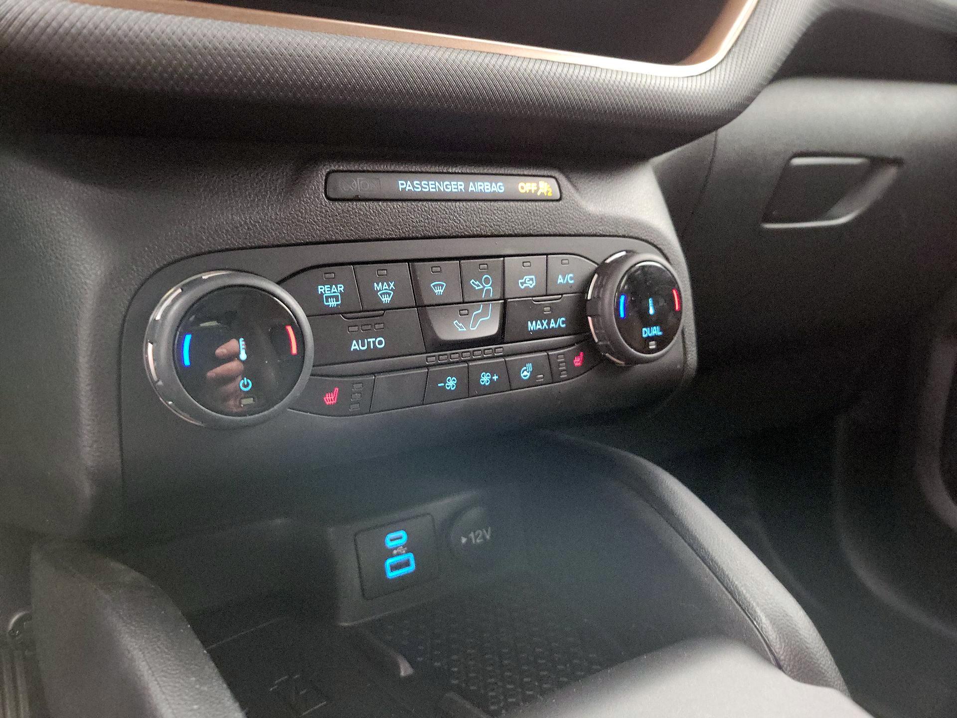 Thumbnail: 2022 Ford Bronco Sport - 16