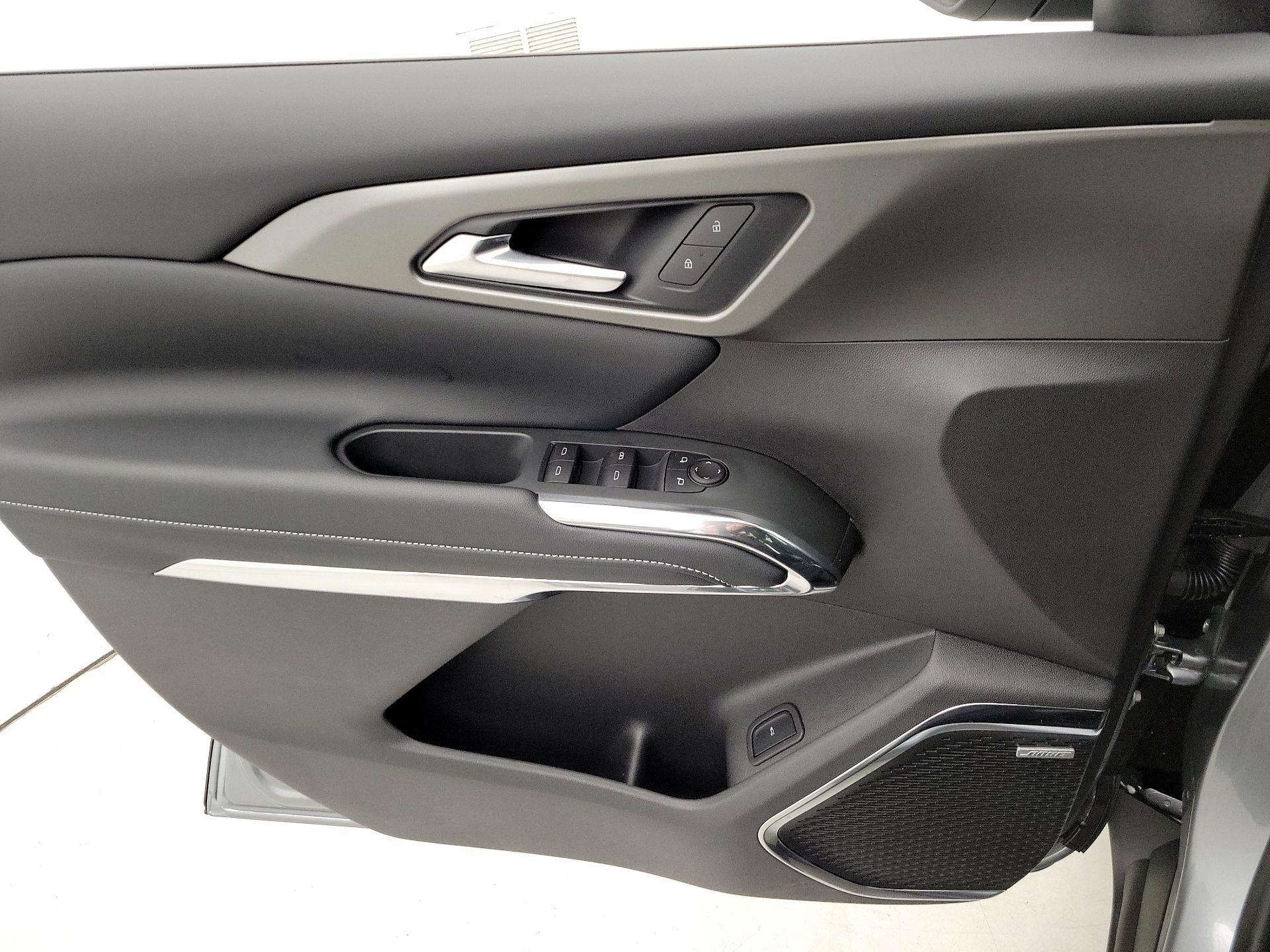 Thumbnail: 2025 Chevrolet Traverse - 12