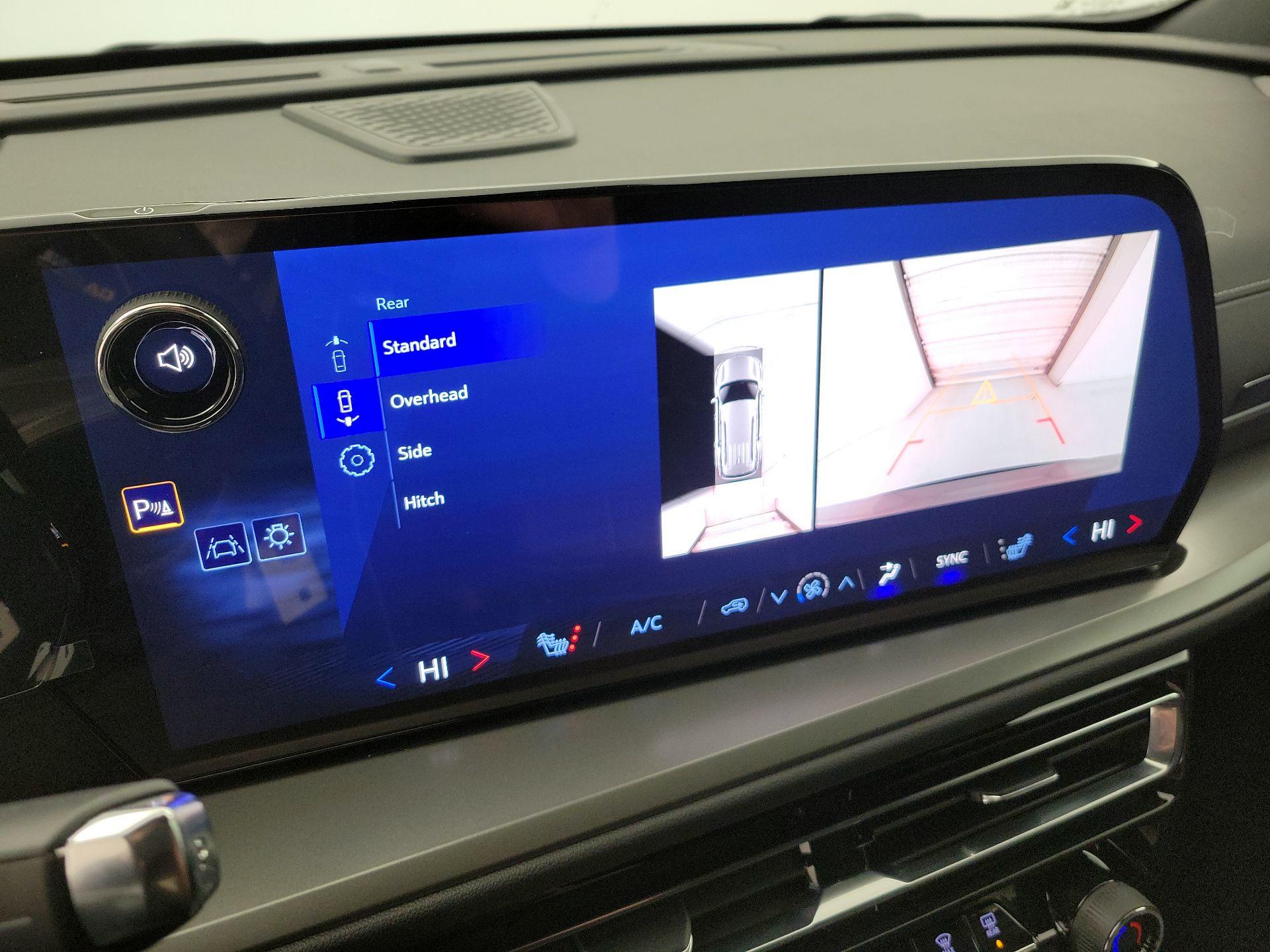 Thumbnail: 2025 Chevrolet Traverse - 15