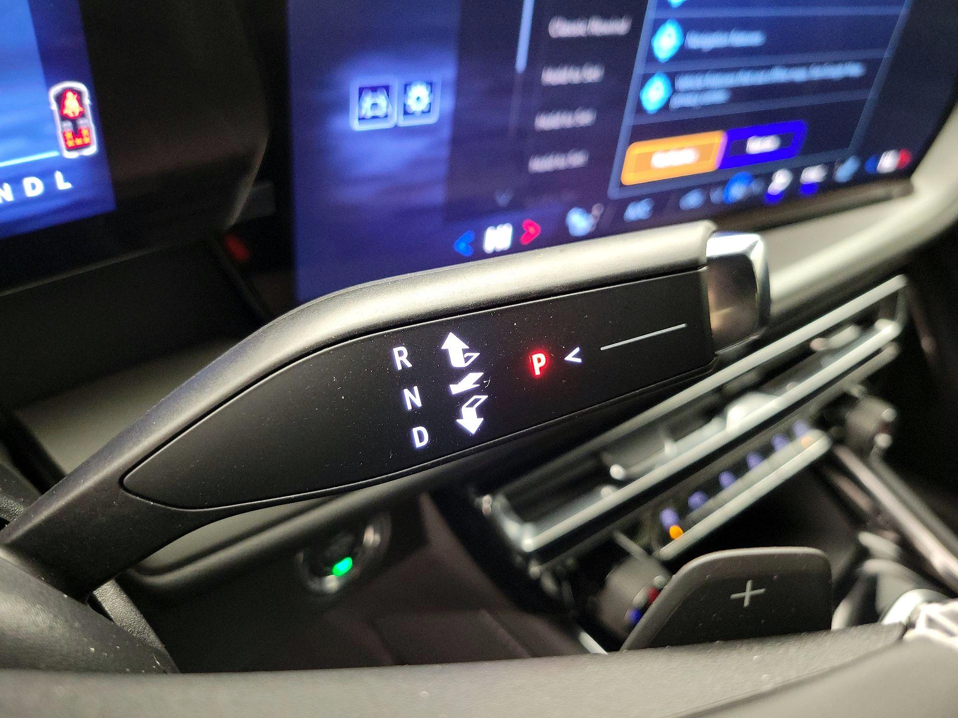 Thumbnail: 2025 Chevrolet Traverse - 18