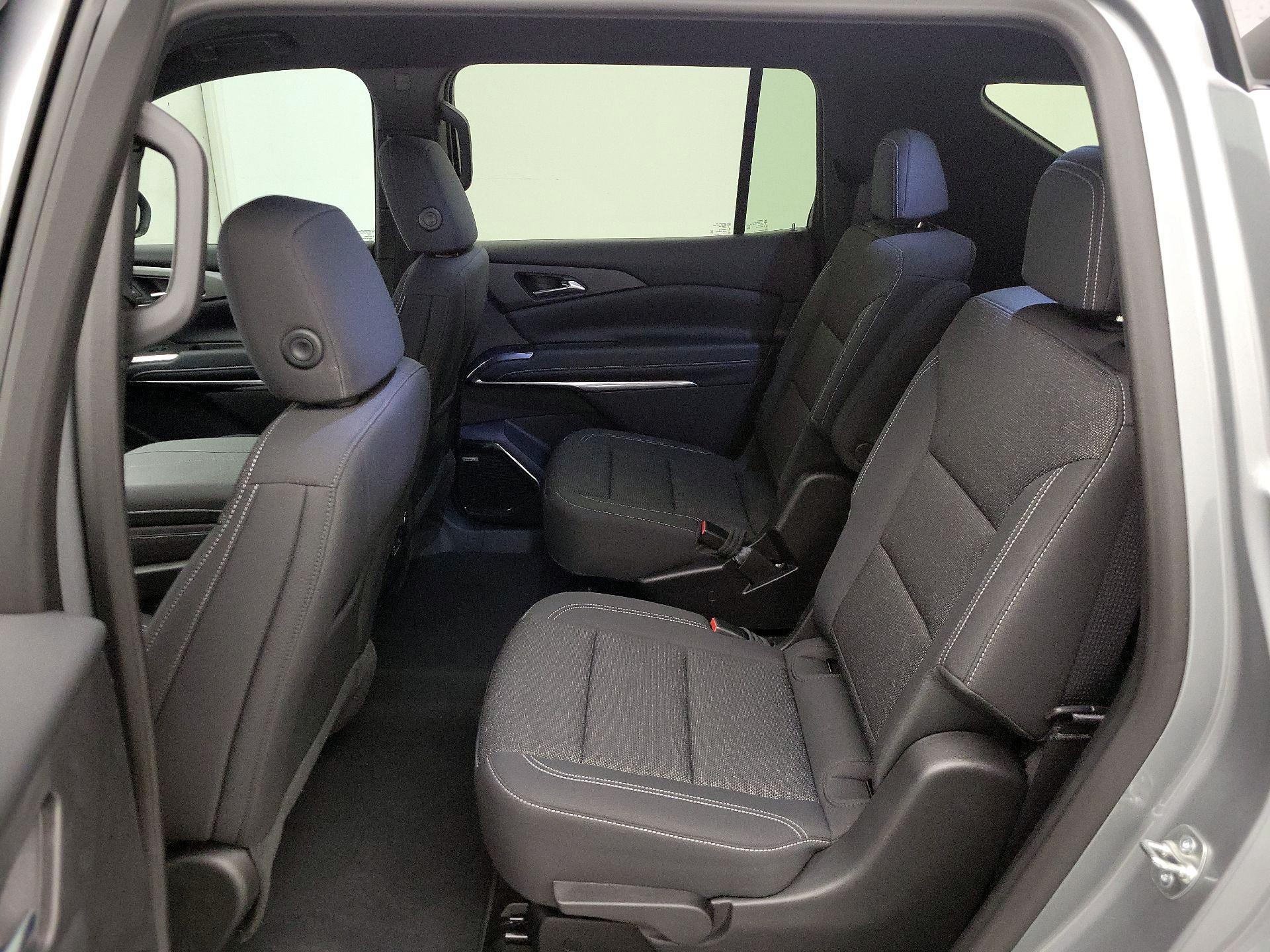 Thumbnail: 2025 Chevrolet Traverse - 20