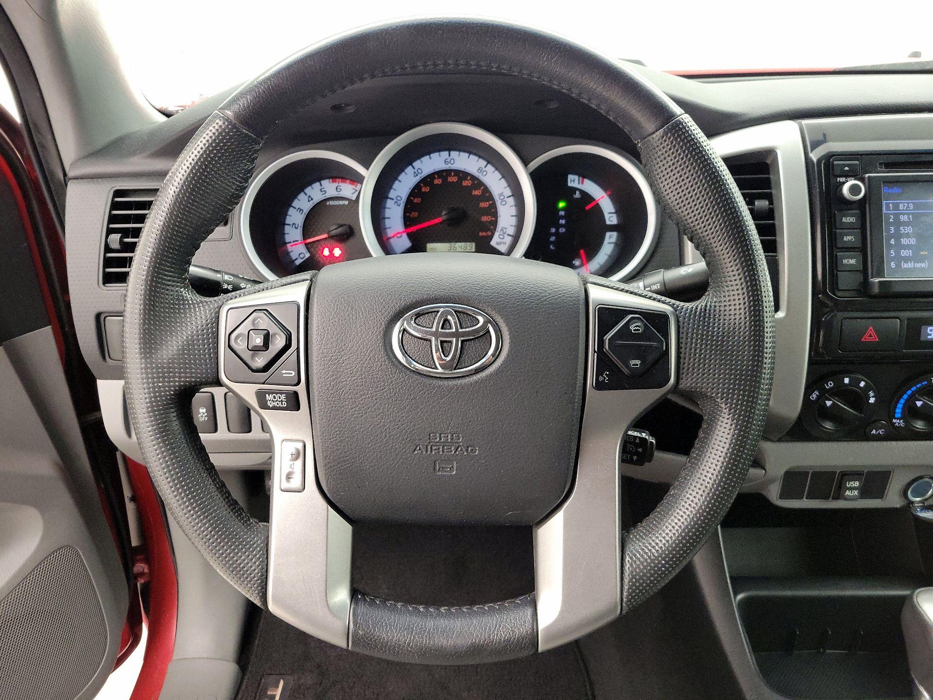 Thumbnail: 2014 Toyota Tacoma - 10