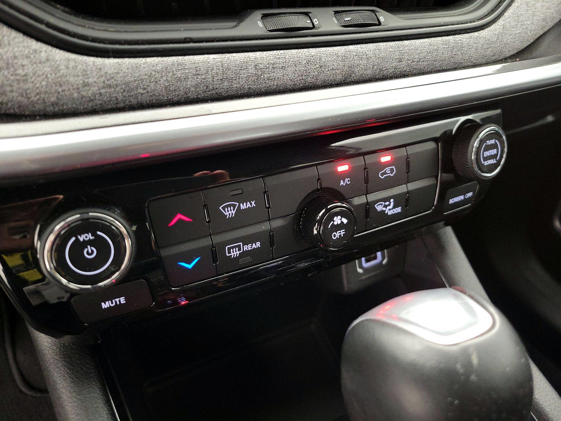 Thumbnail: 2025 Jeep Compass - 16