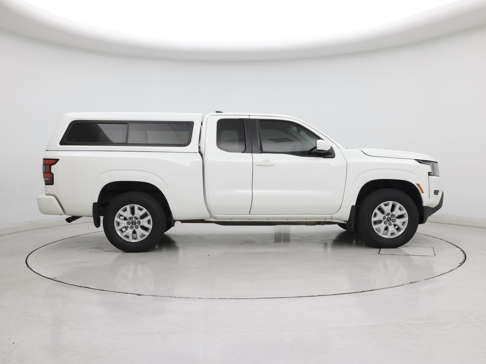 2023 Nissan Frontier SV - Photo 8