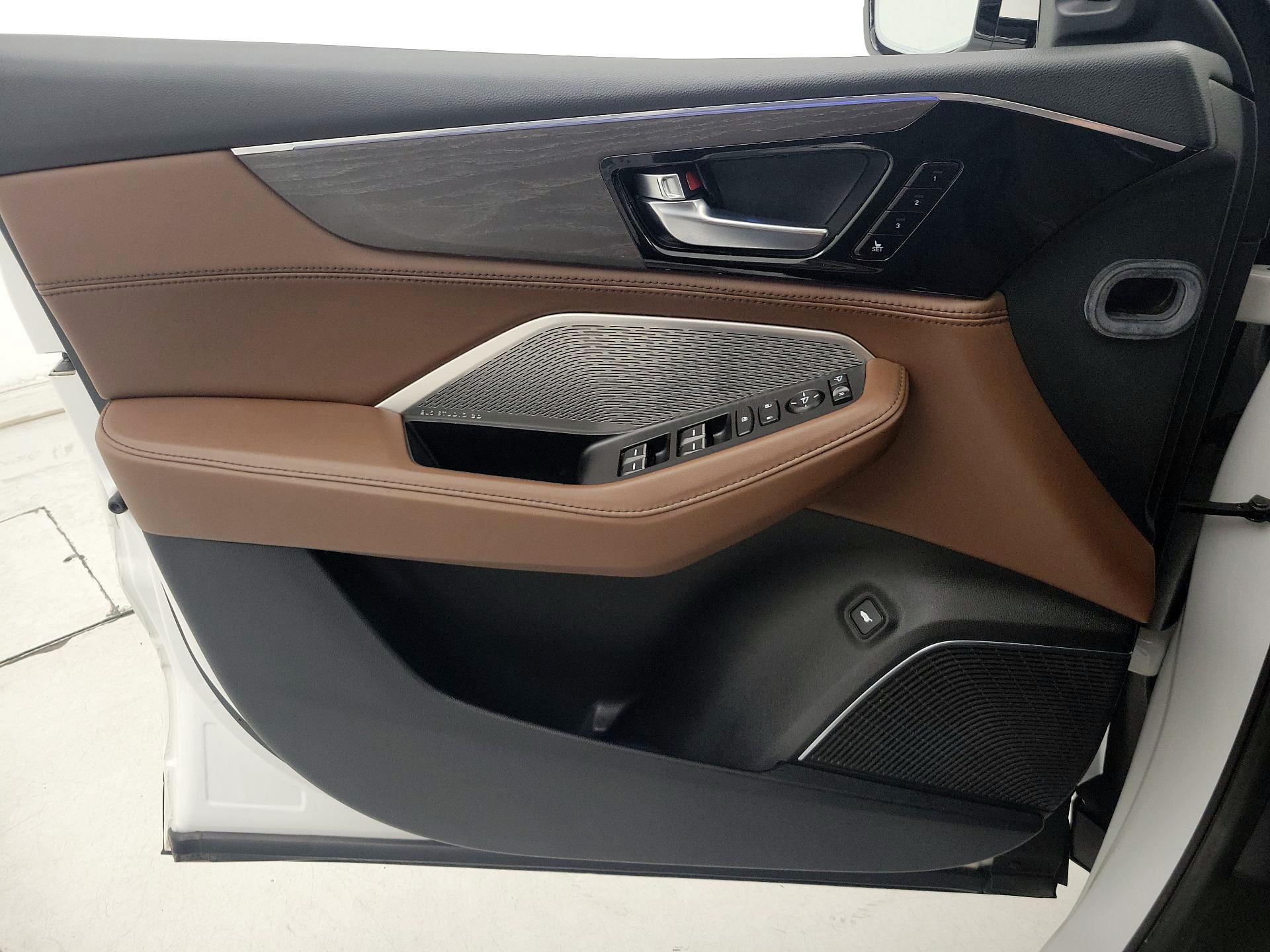 Thumbnail: 2023 Acura MDX - 12