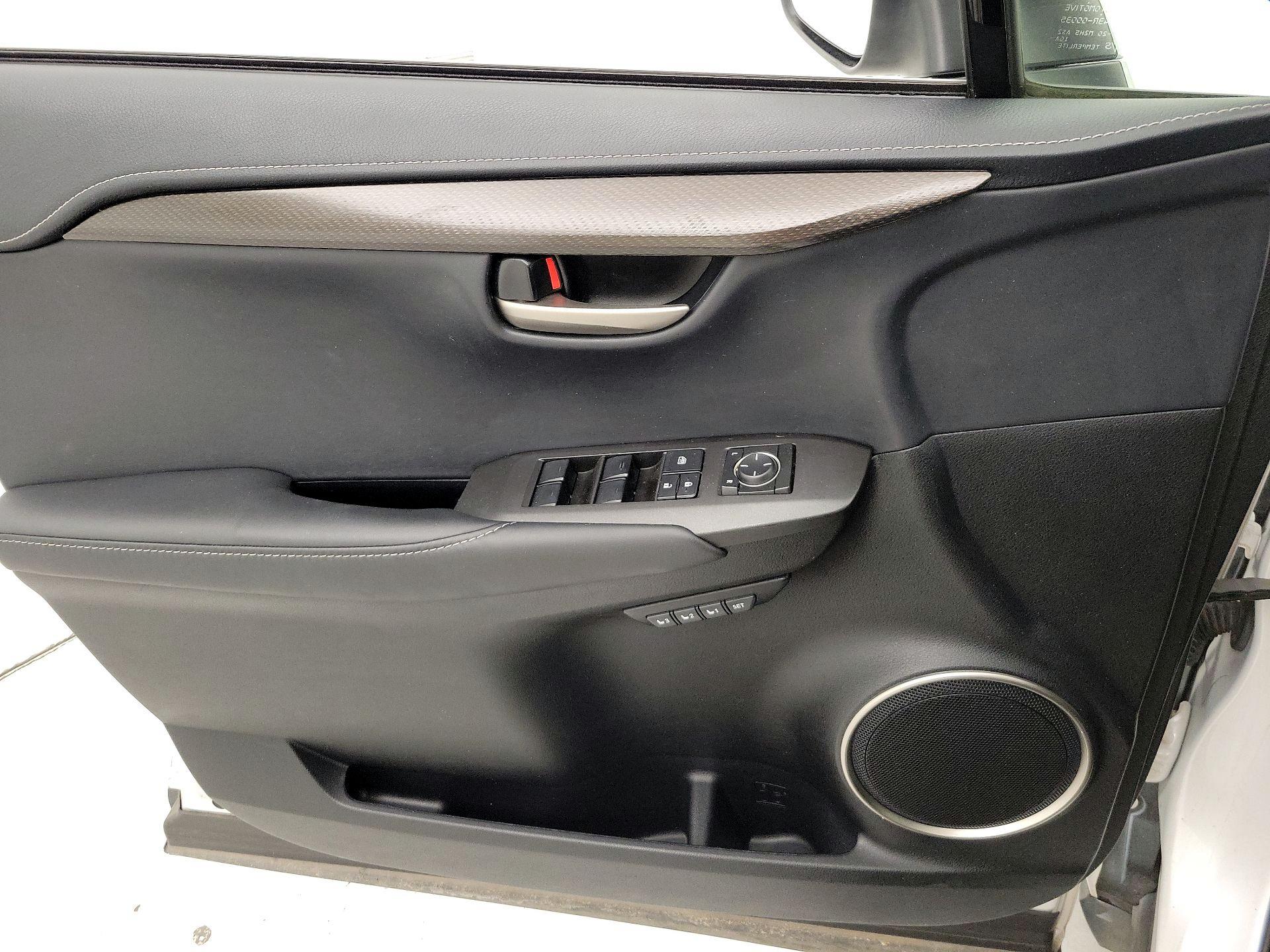 Thumbnail: 2016 Lexus NX - 12