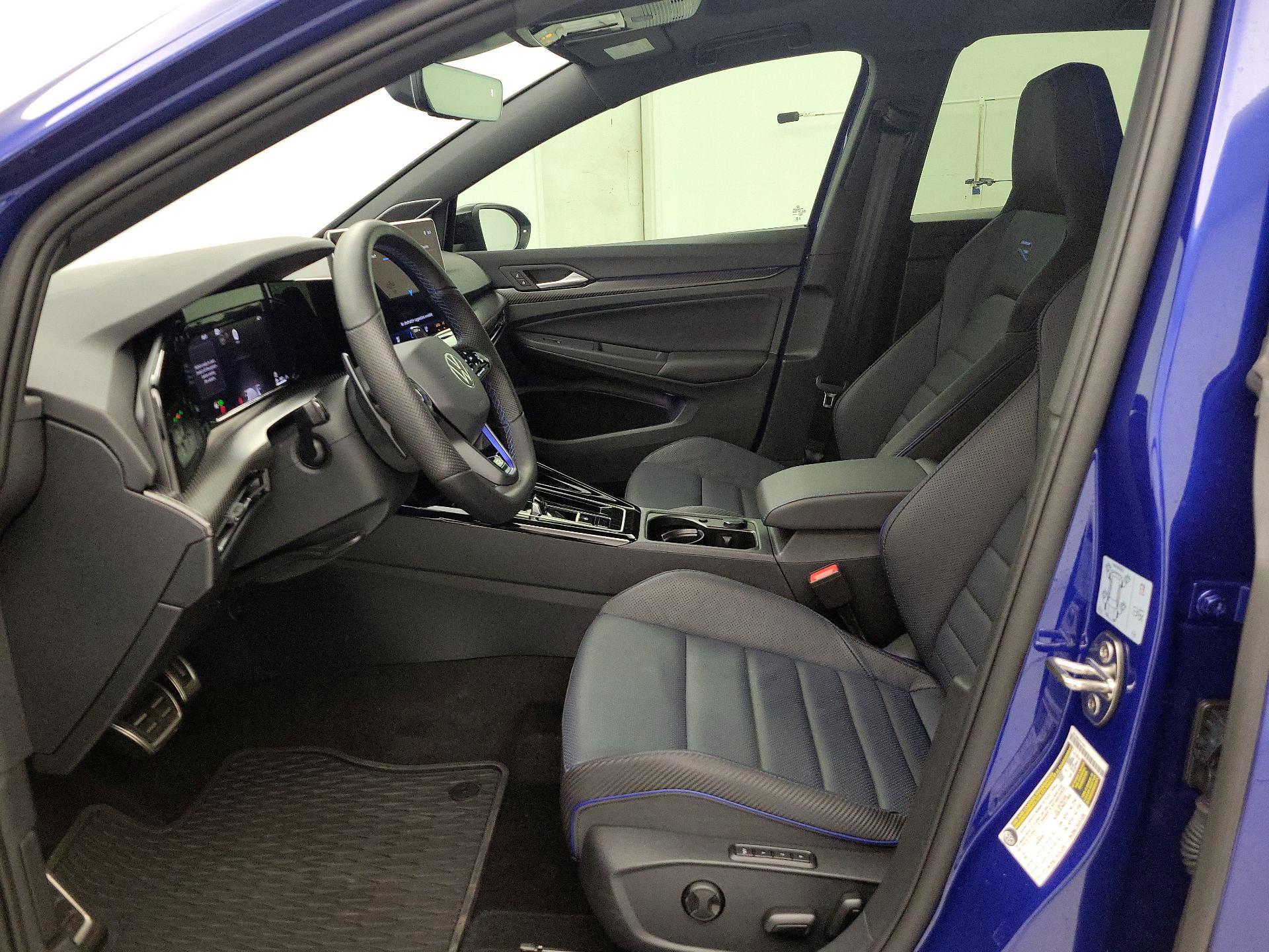 Thumbnail: 2025 Volkswagen Golf - 11