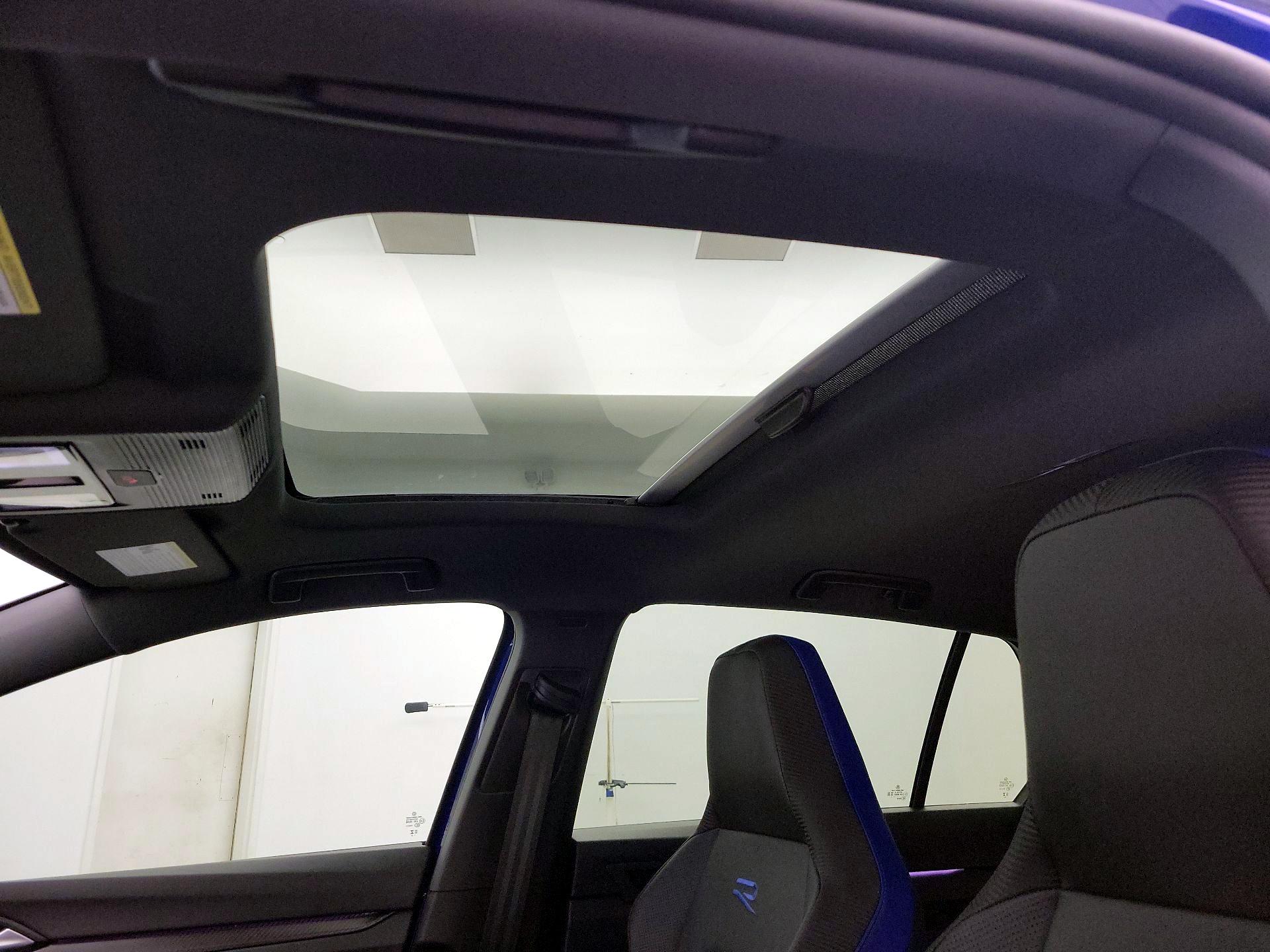 Thumbnail: 2025 Volkswagen Golf - 20