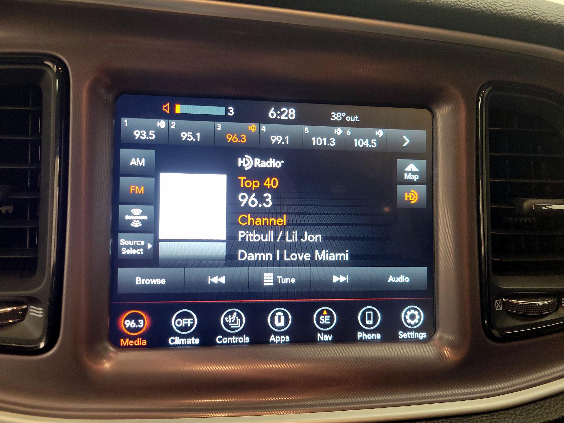 Thumbnail: 2022 Dodge Challenger - 16