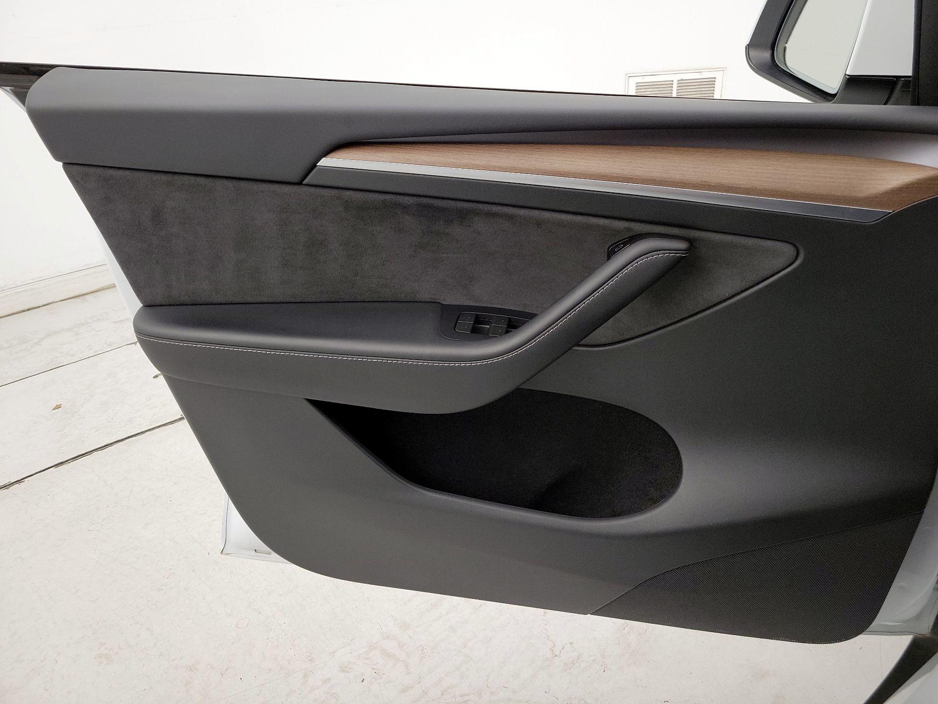 Thumbnail: 2024 Tesla Model Y - 12