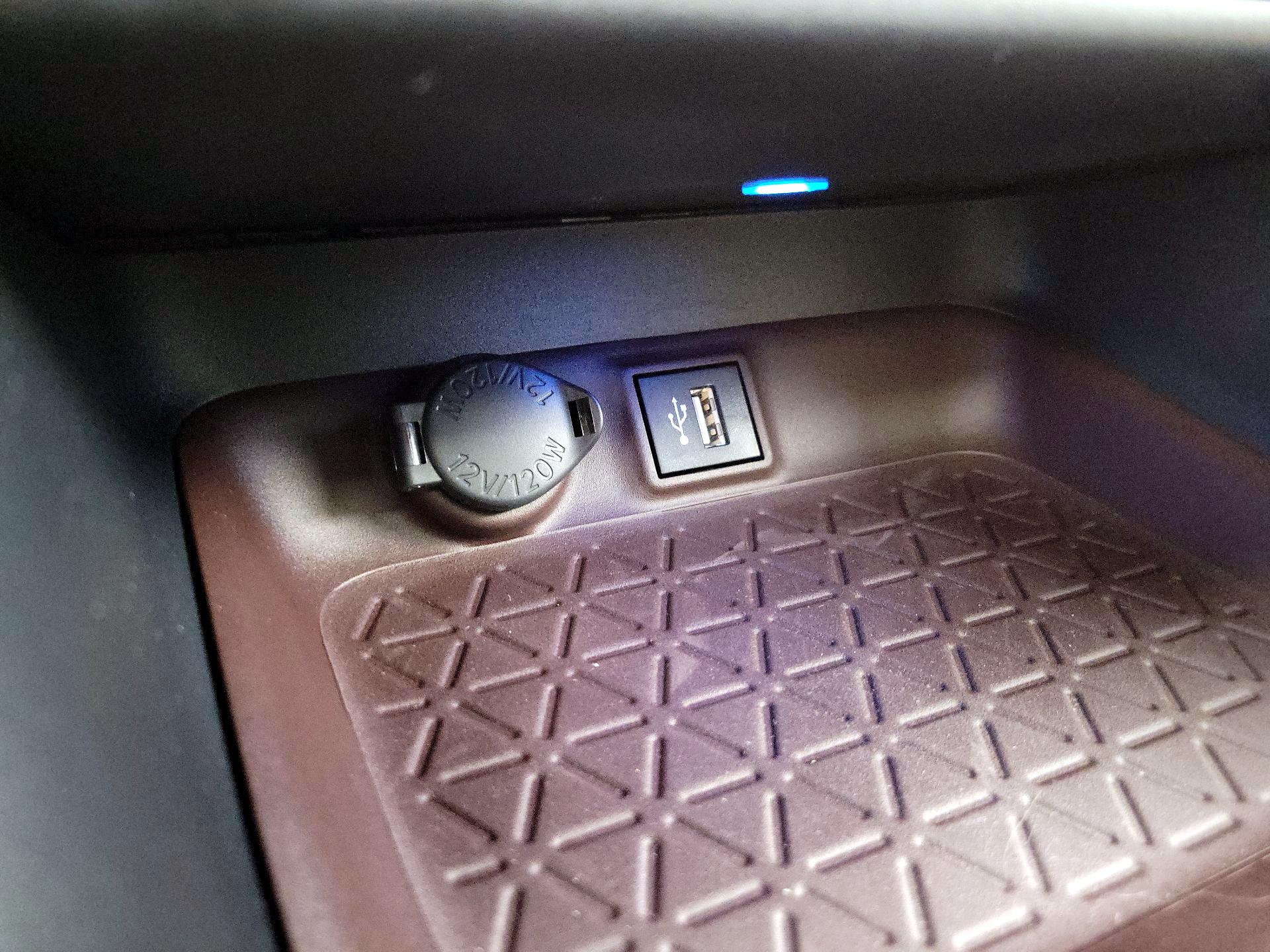 Thumbnail: 2025 Toyota RAV4 - 18