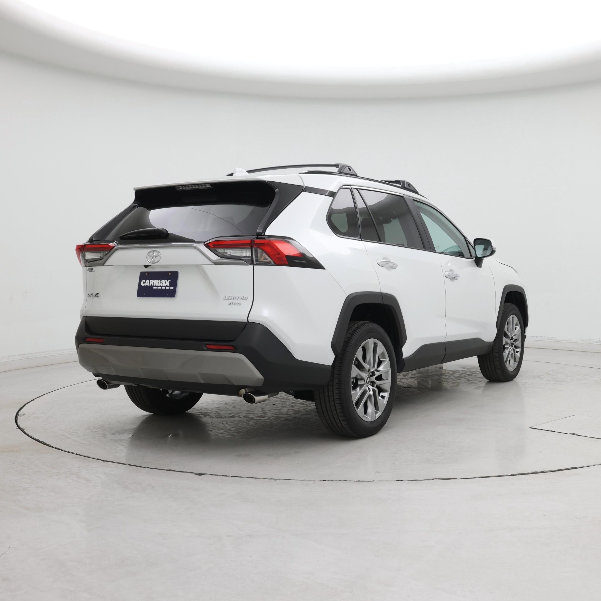 Thumbnail: 2025 Toyota RAV4 - 8