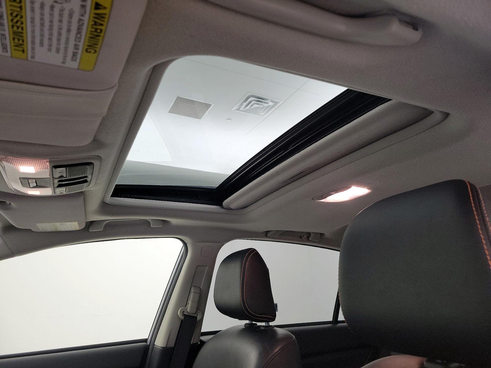 Sunroof(s) & Overhead Airbags