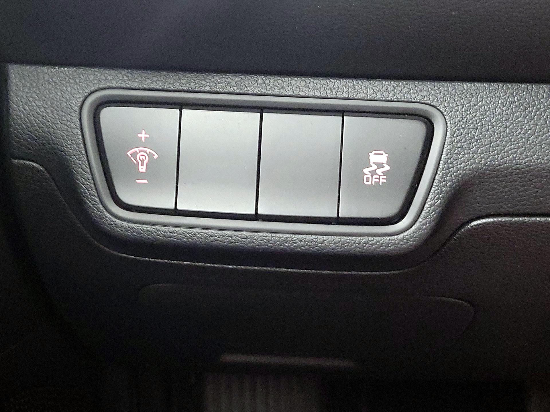 Thumbnail: 2023 Kia Forte - 13