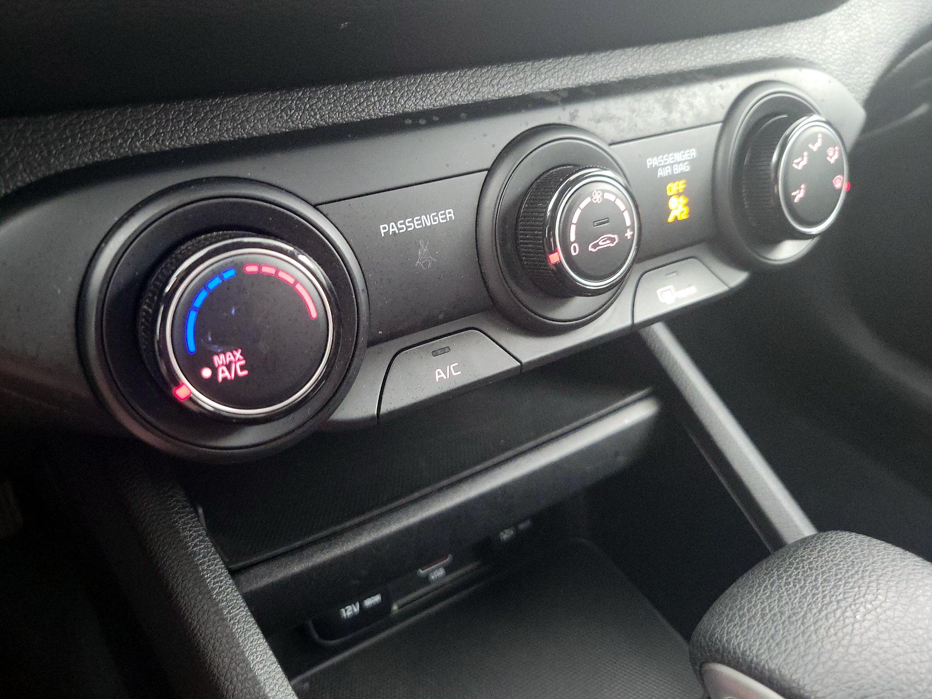 Thumbnail: 2023 Kia Forte - 16