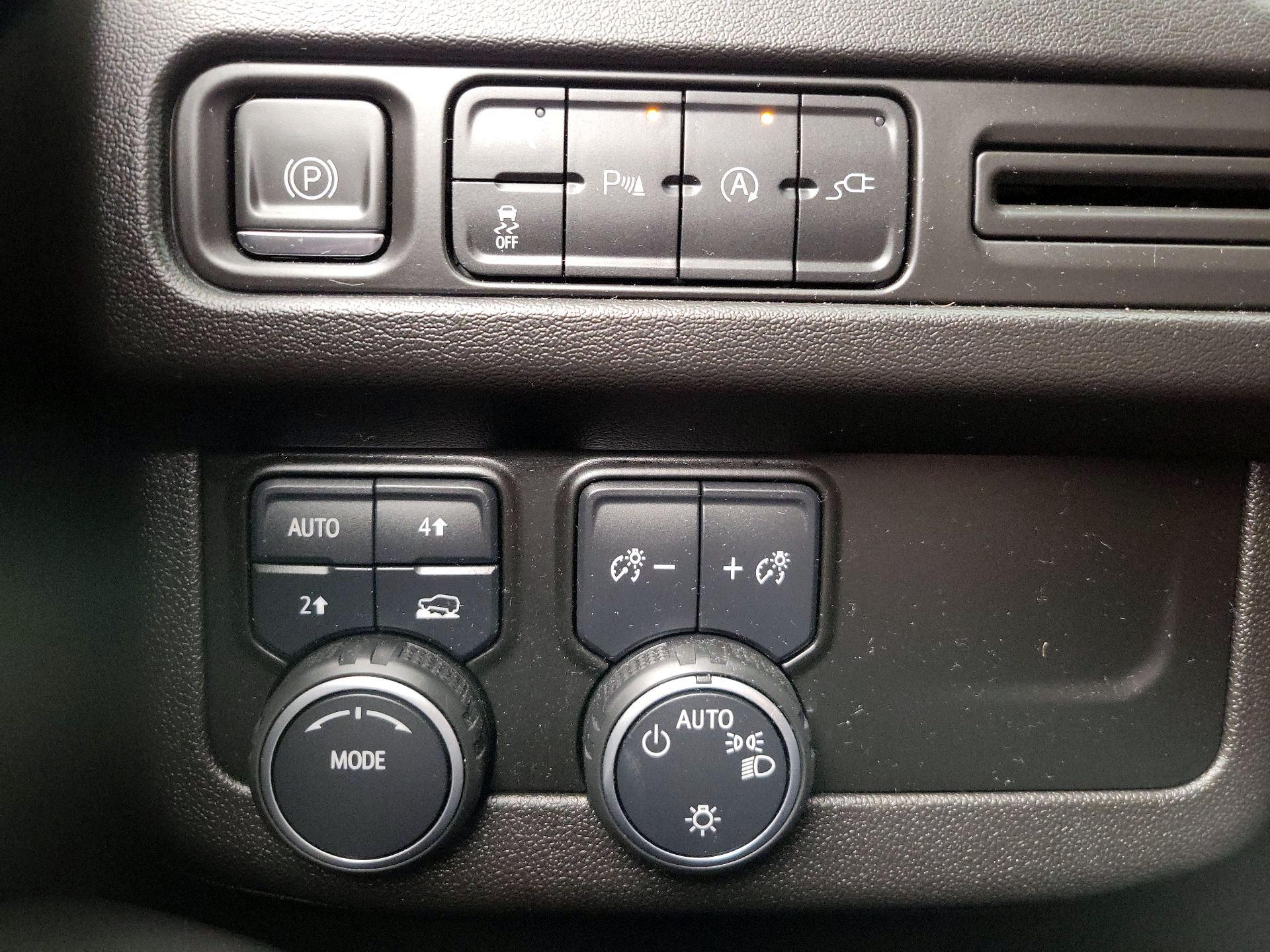 Thumbnail: 2021 Chevrolet Tahoe - 13