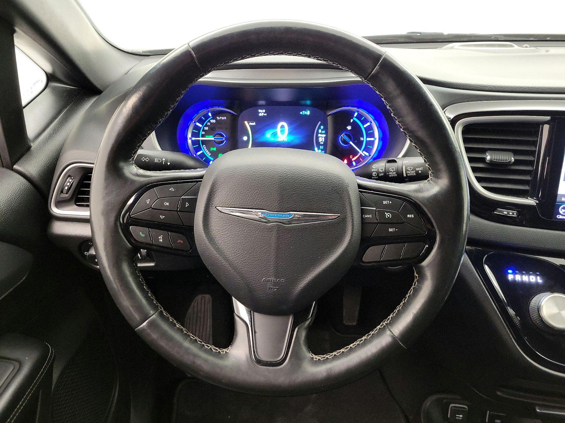 Thumbnail: 2020 Chrysler Pacifica - 10