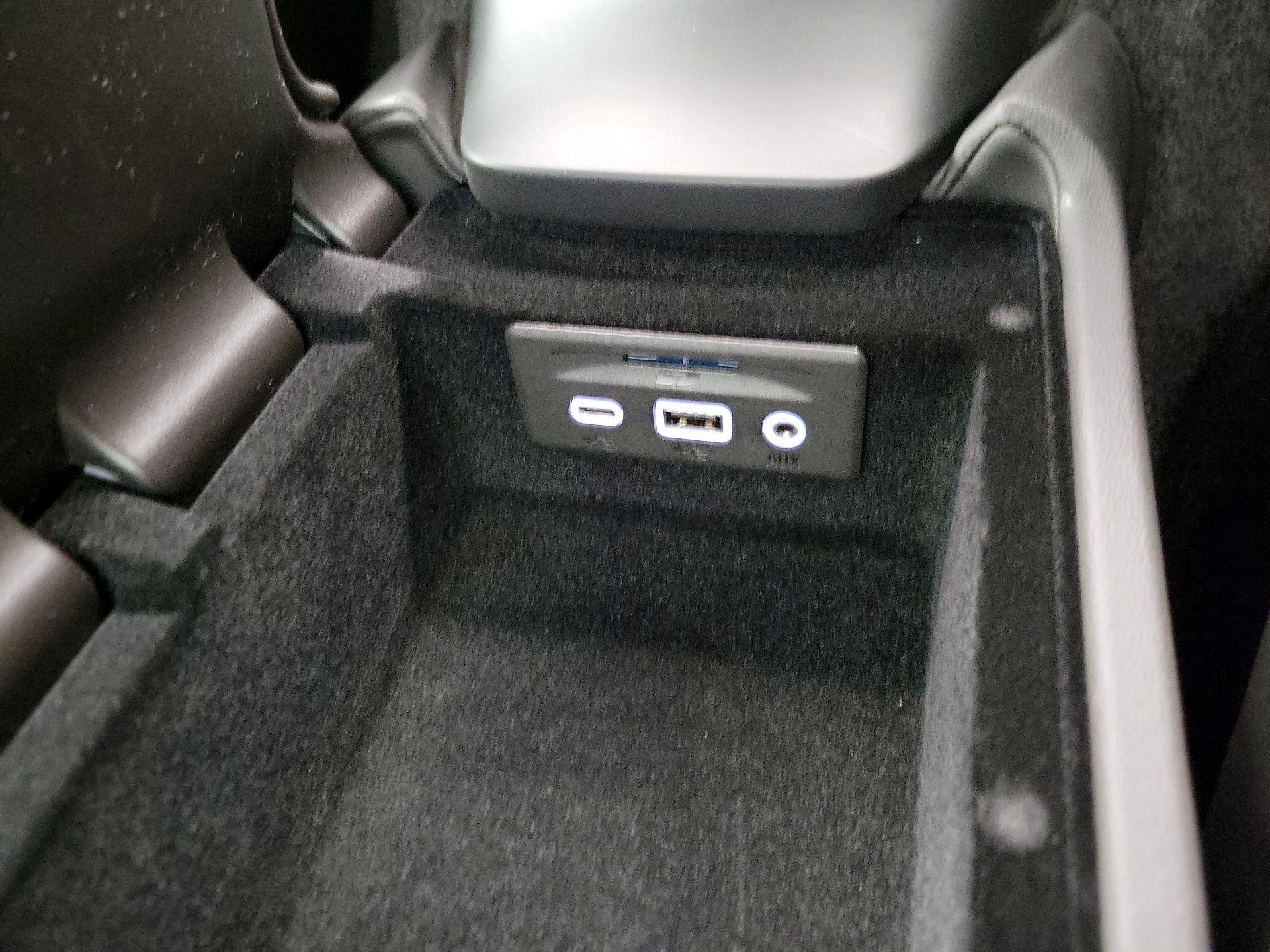 Thumbnail: 2023 Chevrolet Corvette - 18