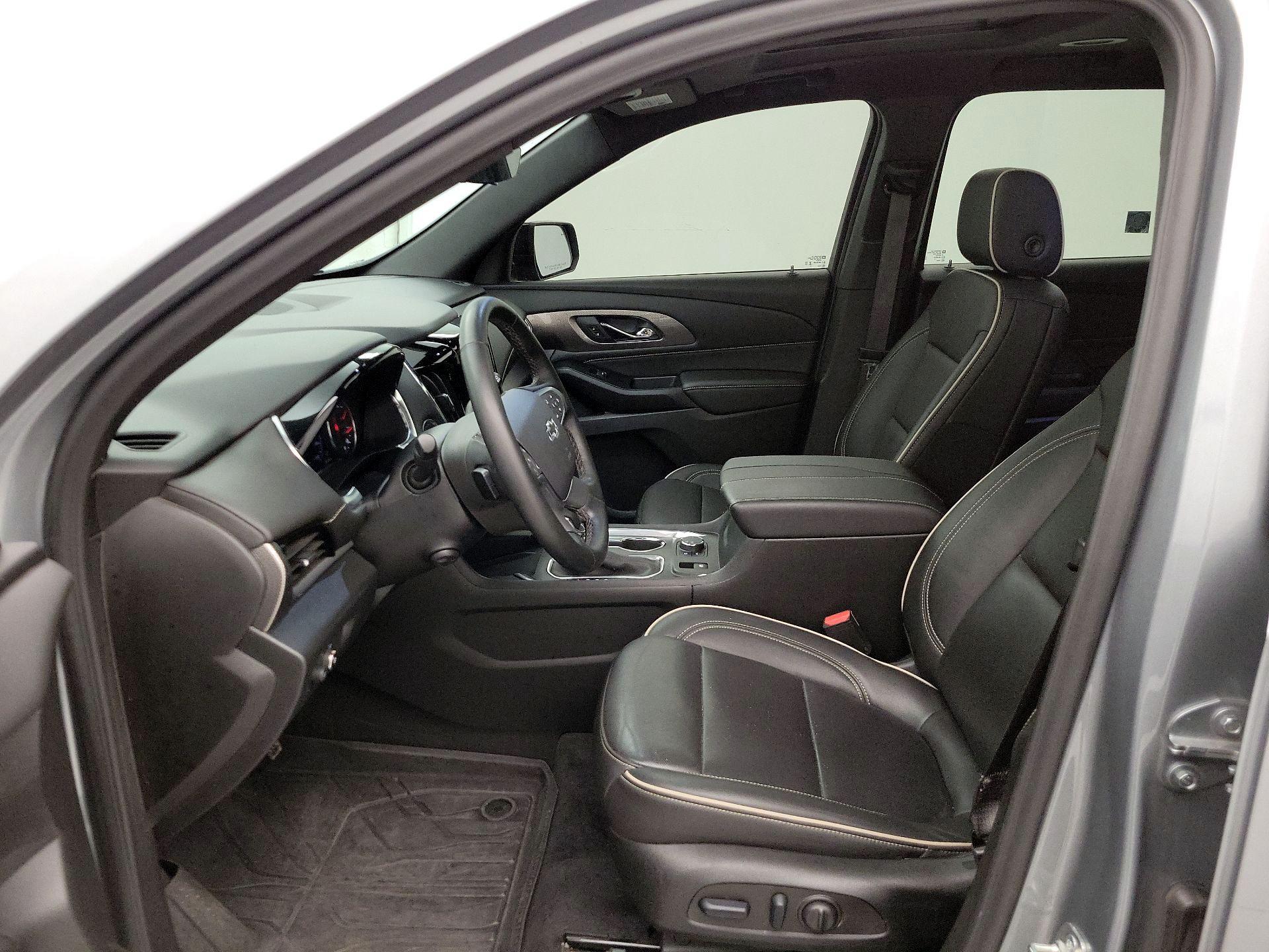 Thumbnail: 2023 Chevrolet Traverse - 11