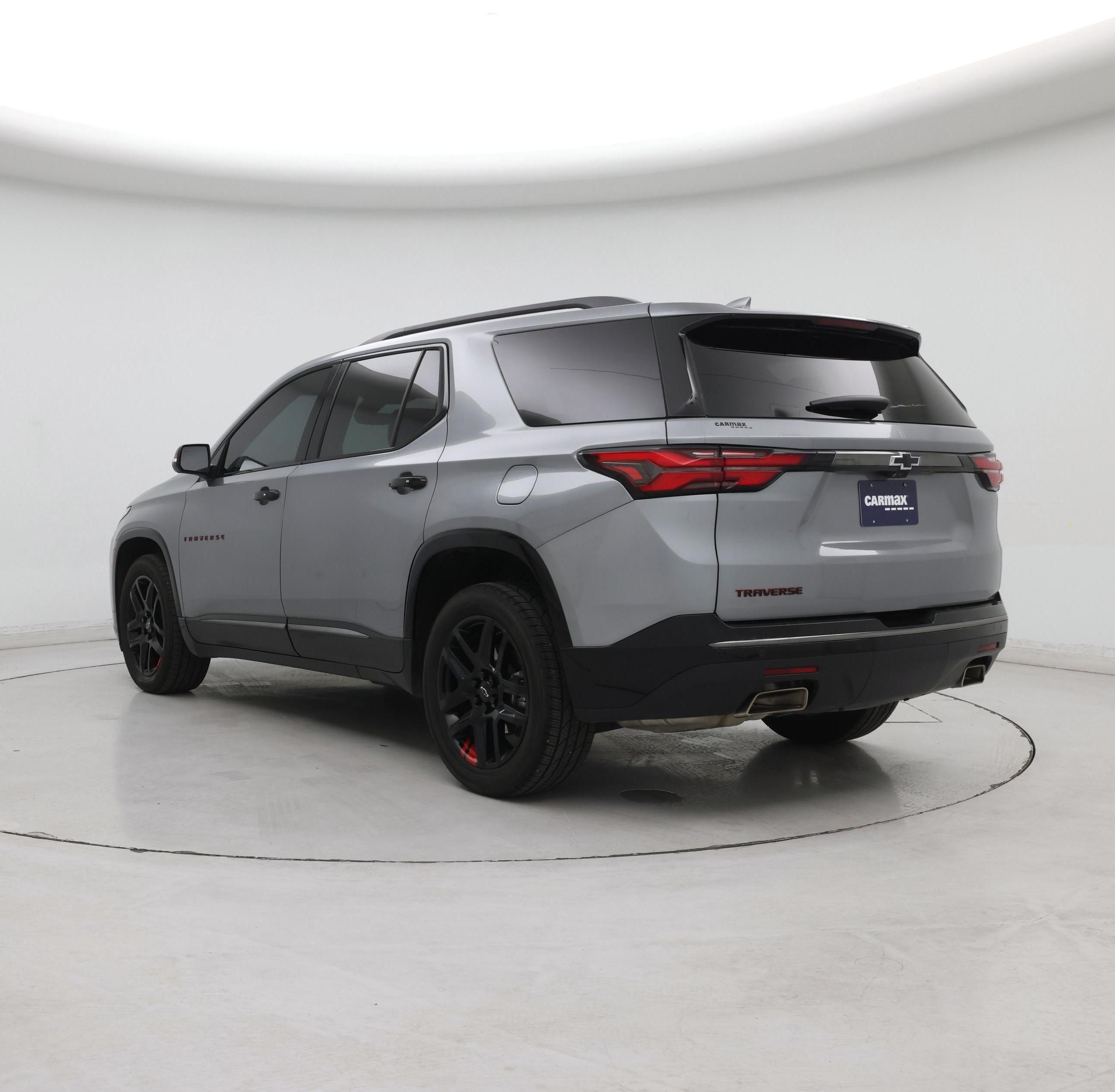 Thumbnail: 2023 Chevrolet Traverse - 2