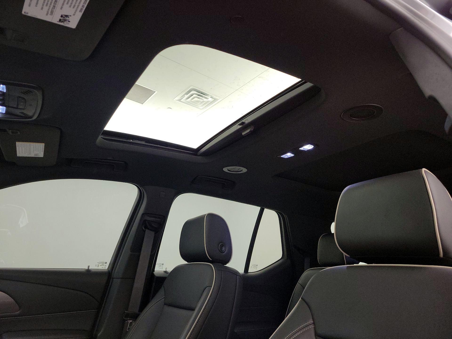 Thumbnail: 2023 Chevrolet Traverse - 20