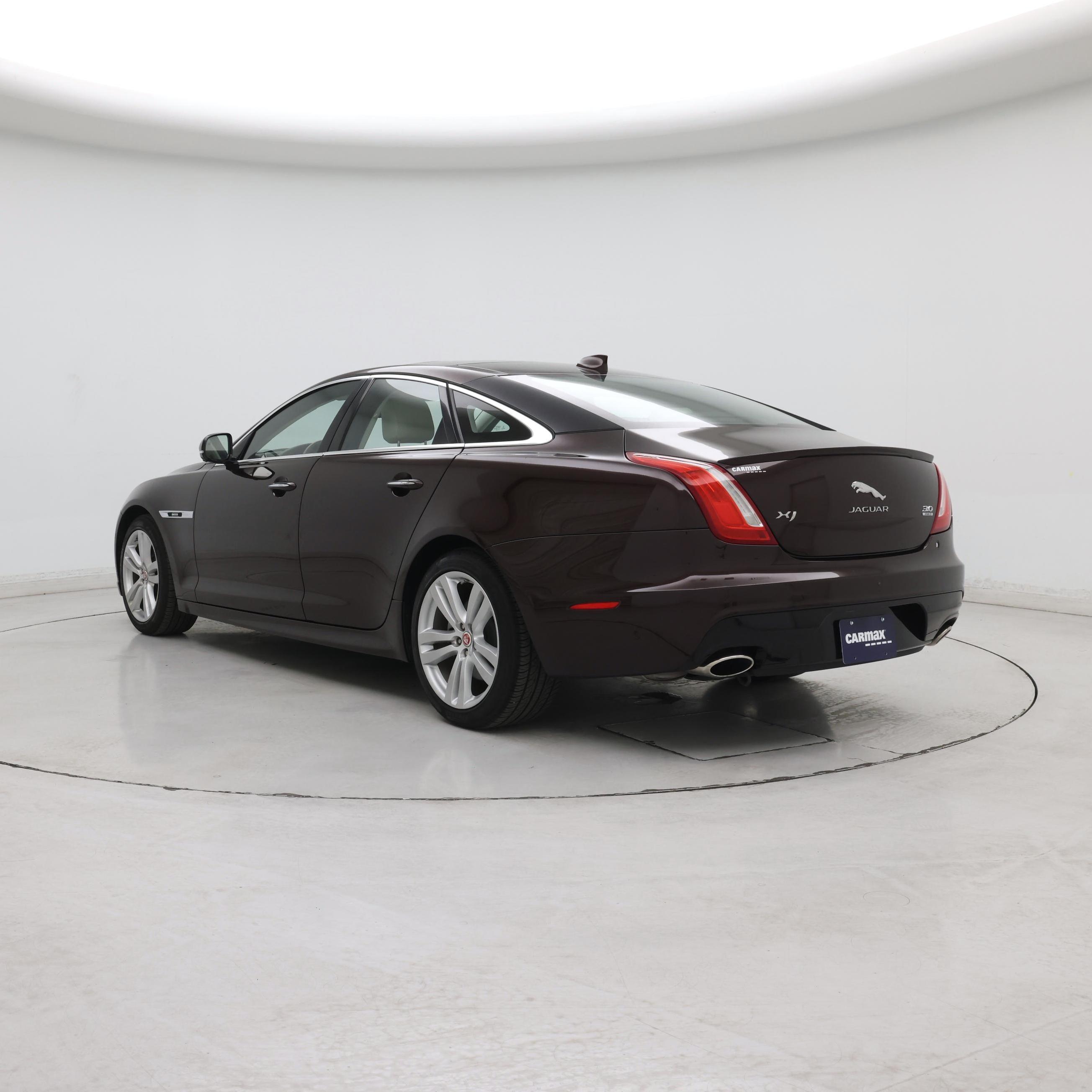 Thumbnail: 2016 Jaguar XJ - 2