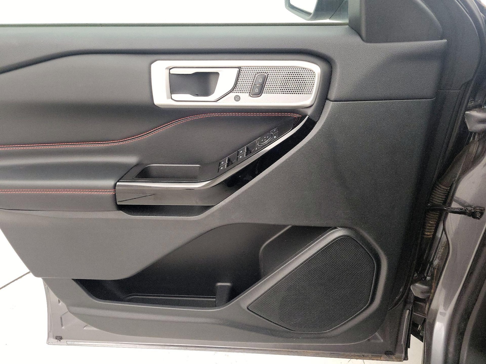 2022 Ford Explorer ST-LINE - Photo 11