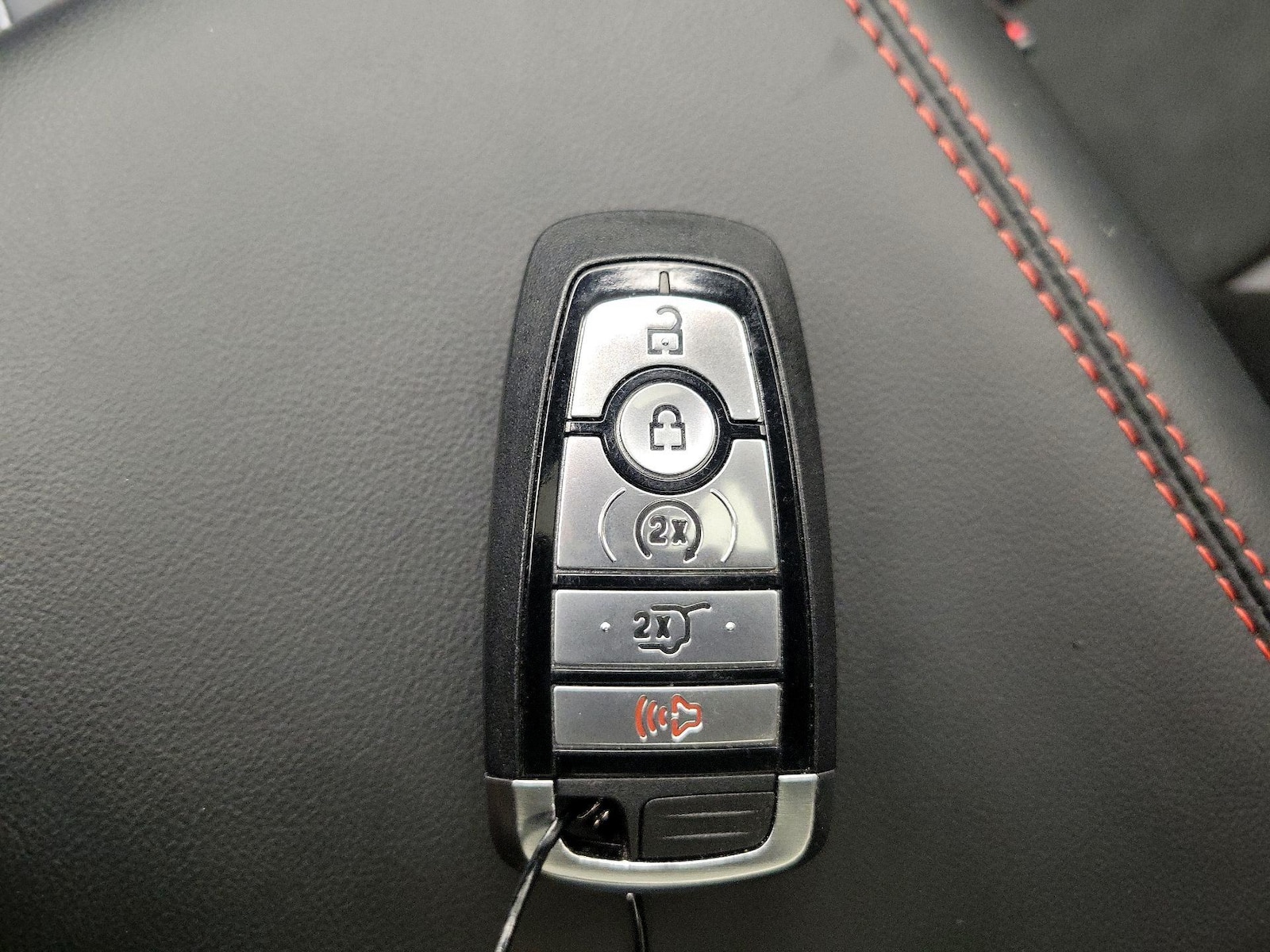 2022 Ford Explorer ST-LINE - Photo 25