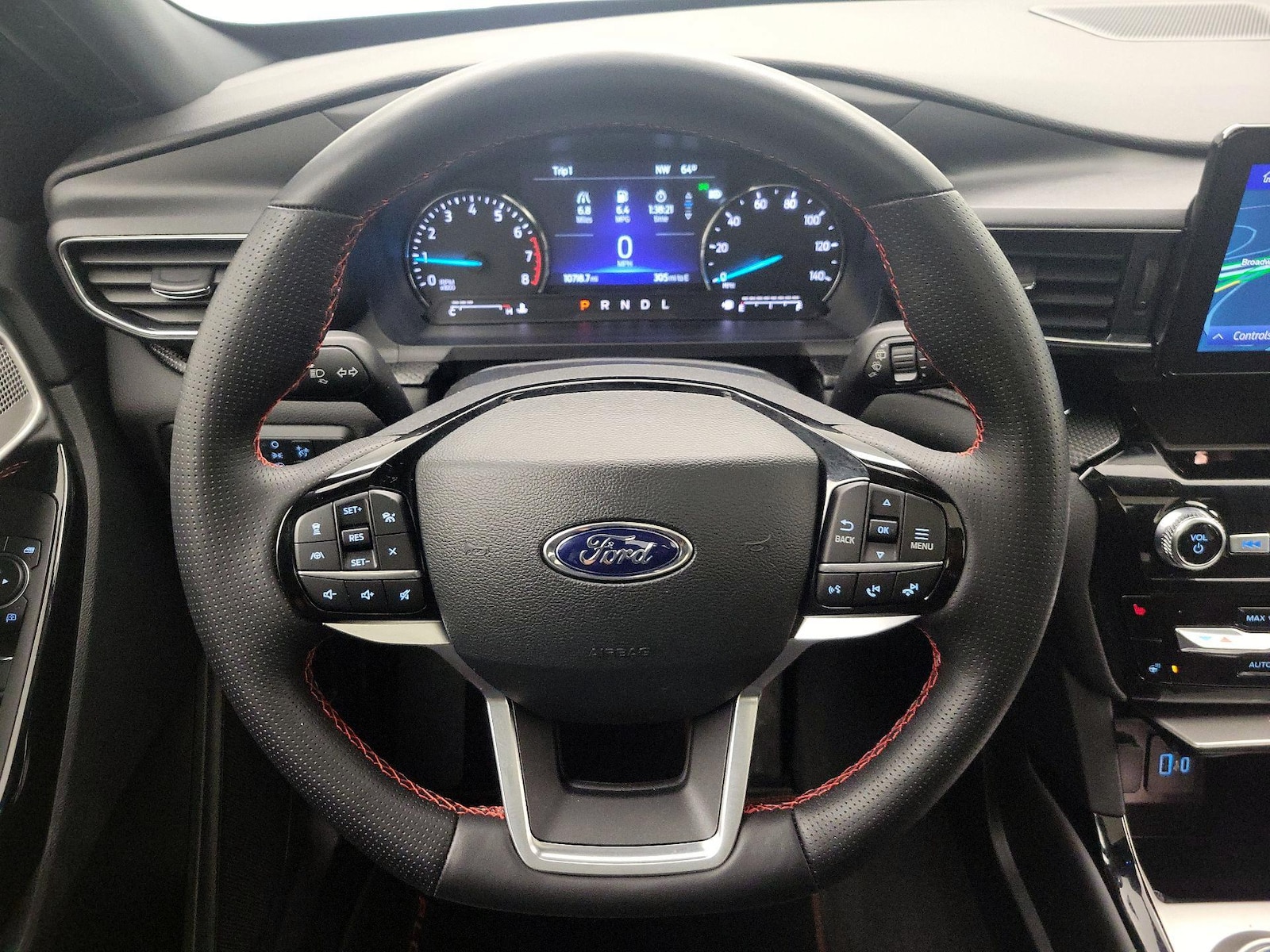 2022 Ford Explorer ST-LINE - Photo 9