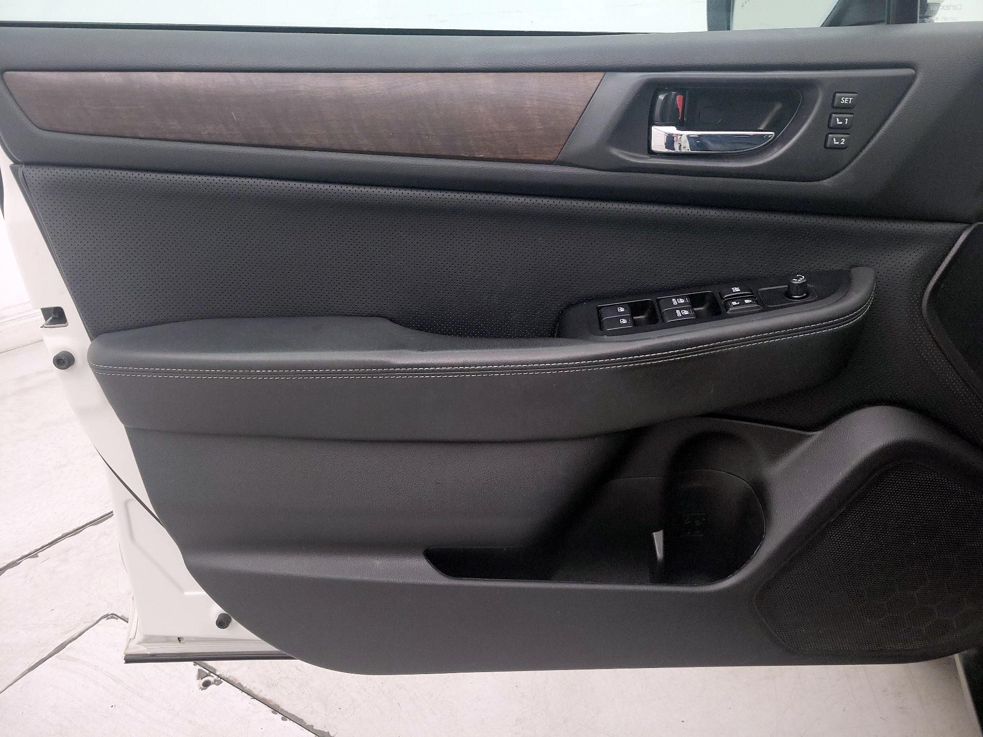 Thumbnail: 2016 Subaru Outback - 12