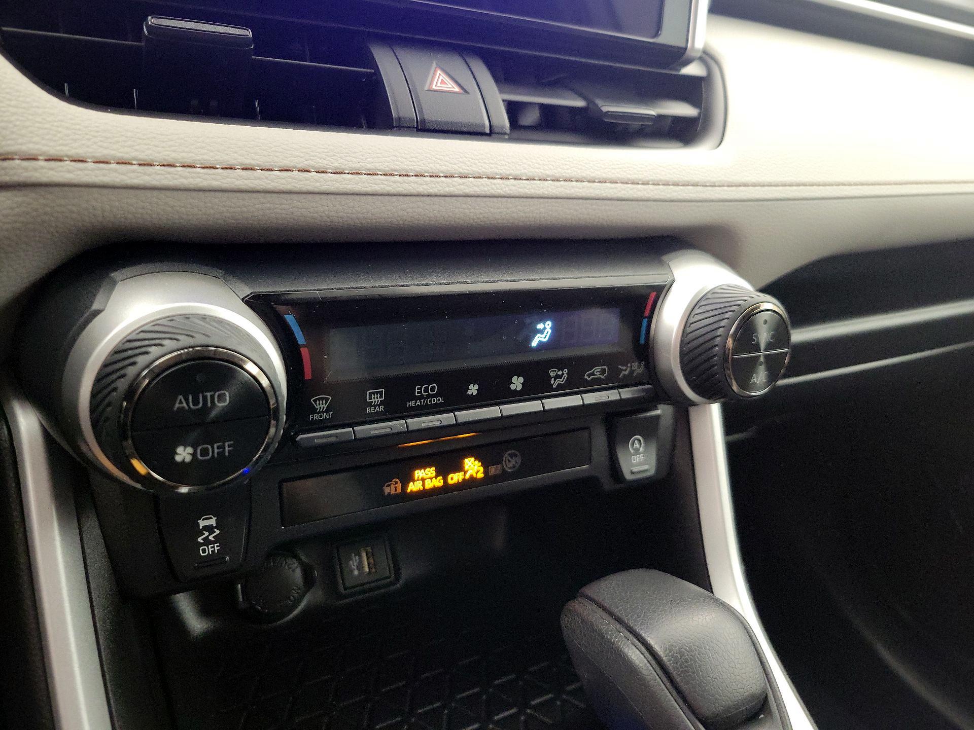 Thumbnail: 2024 Toyota RAV4 - 16