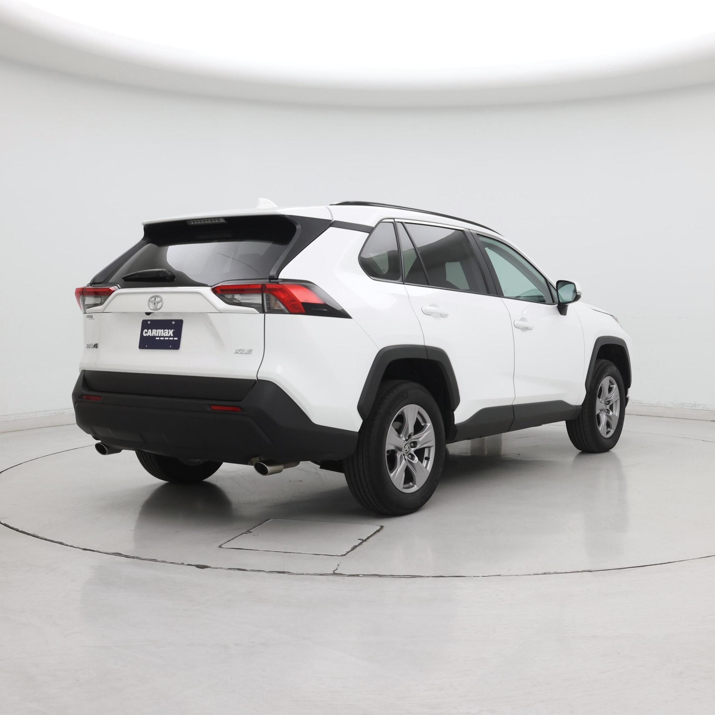 Thumbnail: 2024 Toyota RAV4 - 8